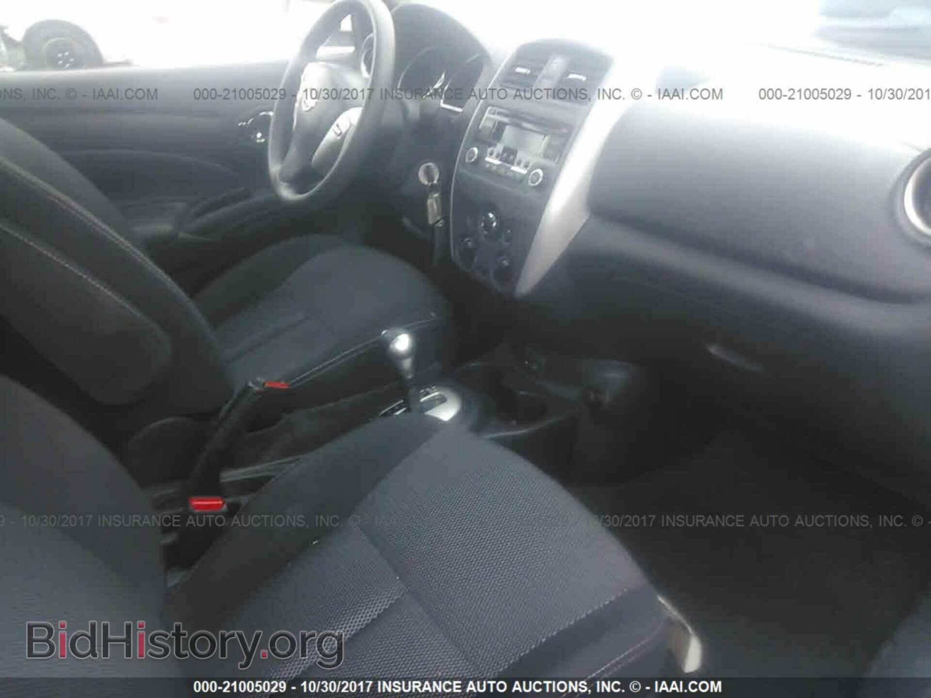 2017 Nissan Versa - VIN: 3N1CN7AP1HL822746 - Photo 5