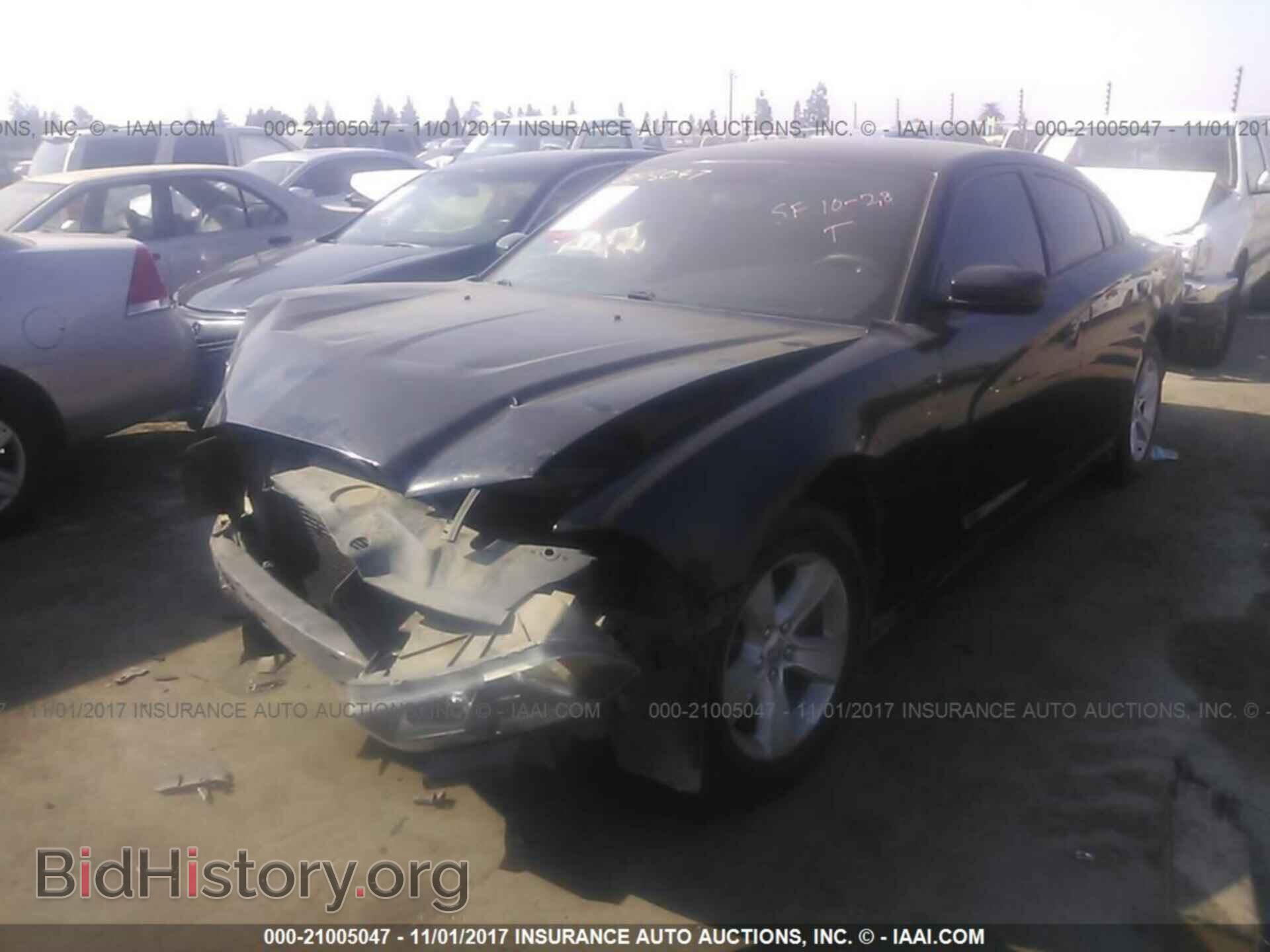 2013 Dodge Charger - VIN: 2C3CDXBG1DH502008 - Фото 2