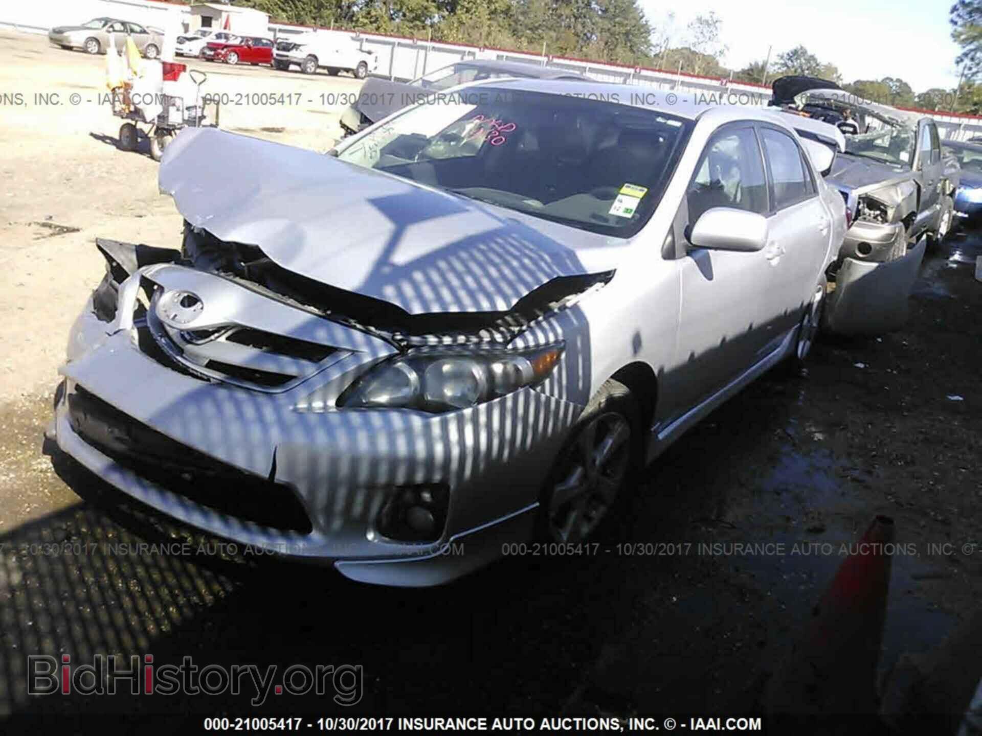 2011 Toyota Corolla - VIN: 2T1BU4EE3BC620911 - Photo 2