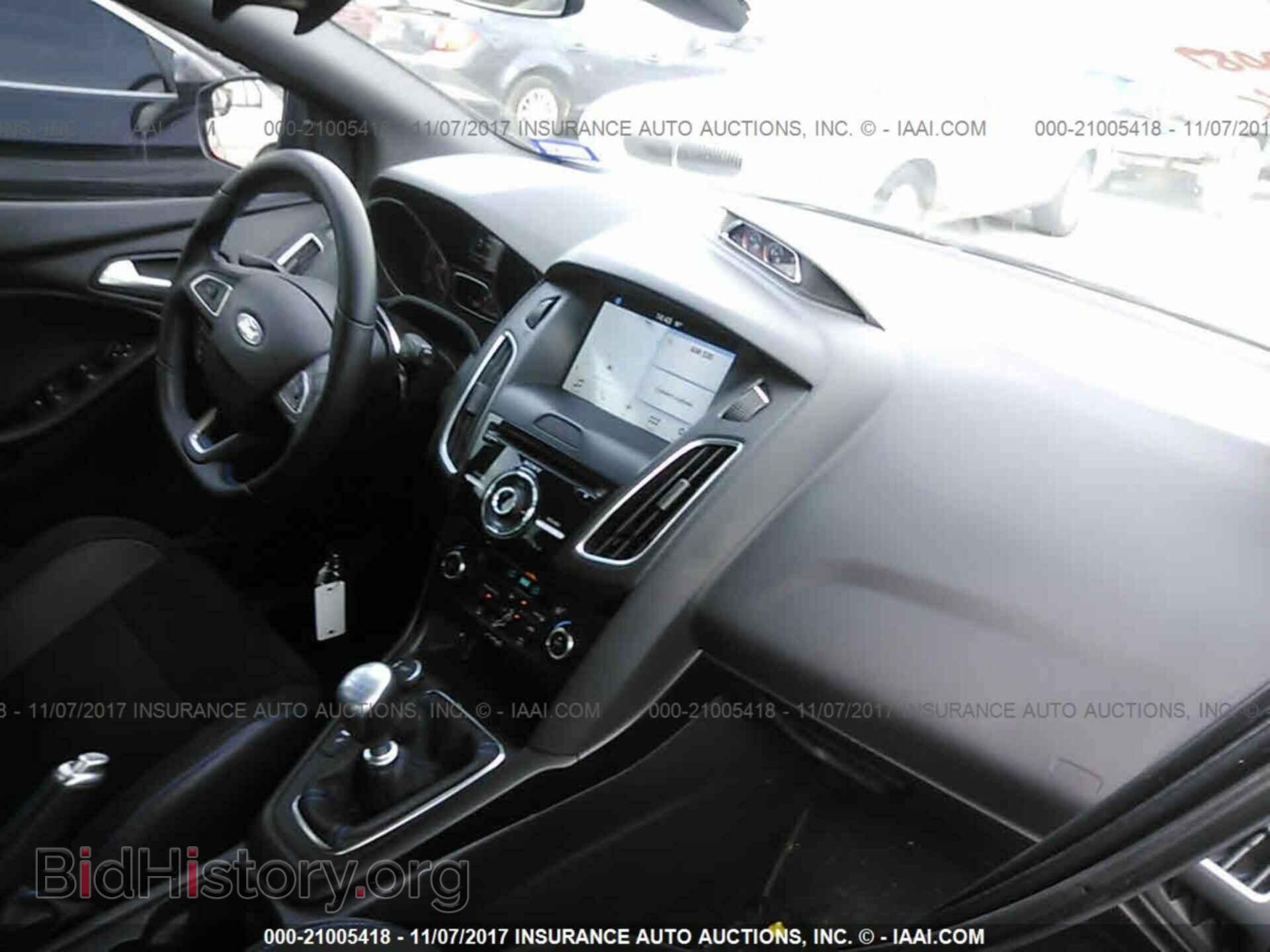 2016 Ford Focus - VIN: WF0DP3TH5G4117265 - Photo 5