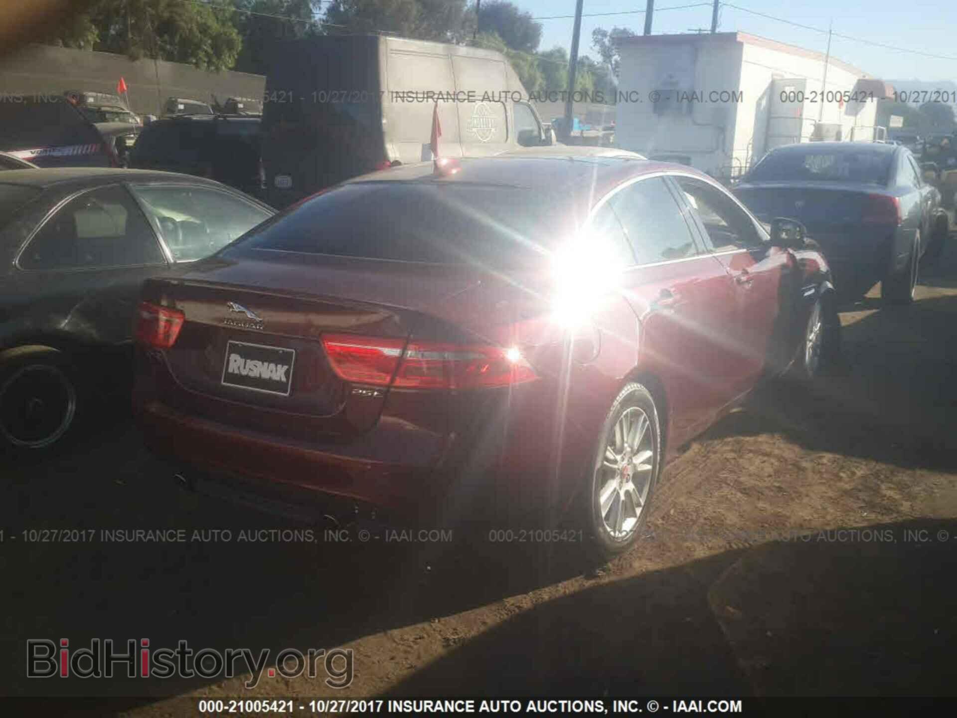 2017 Jaguar Xe - VIN: SAJAD4BG3HA974315 - Фото 4
