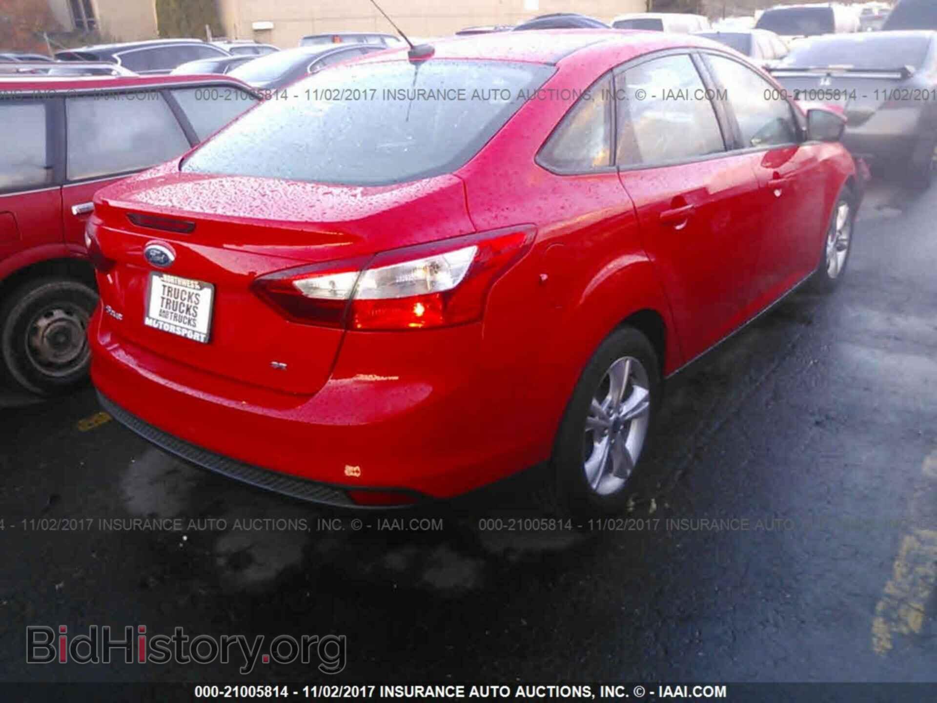 2013 Ford Focus - VIN: 1FADP3F28DL235912 - Photo 4