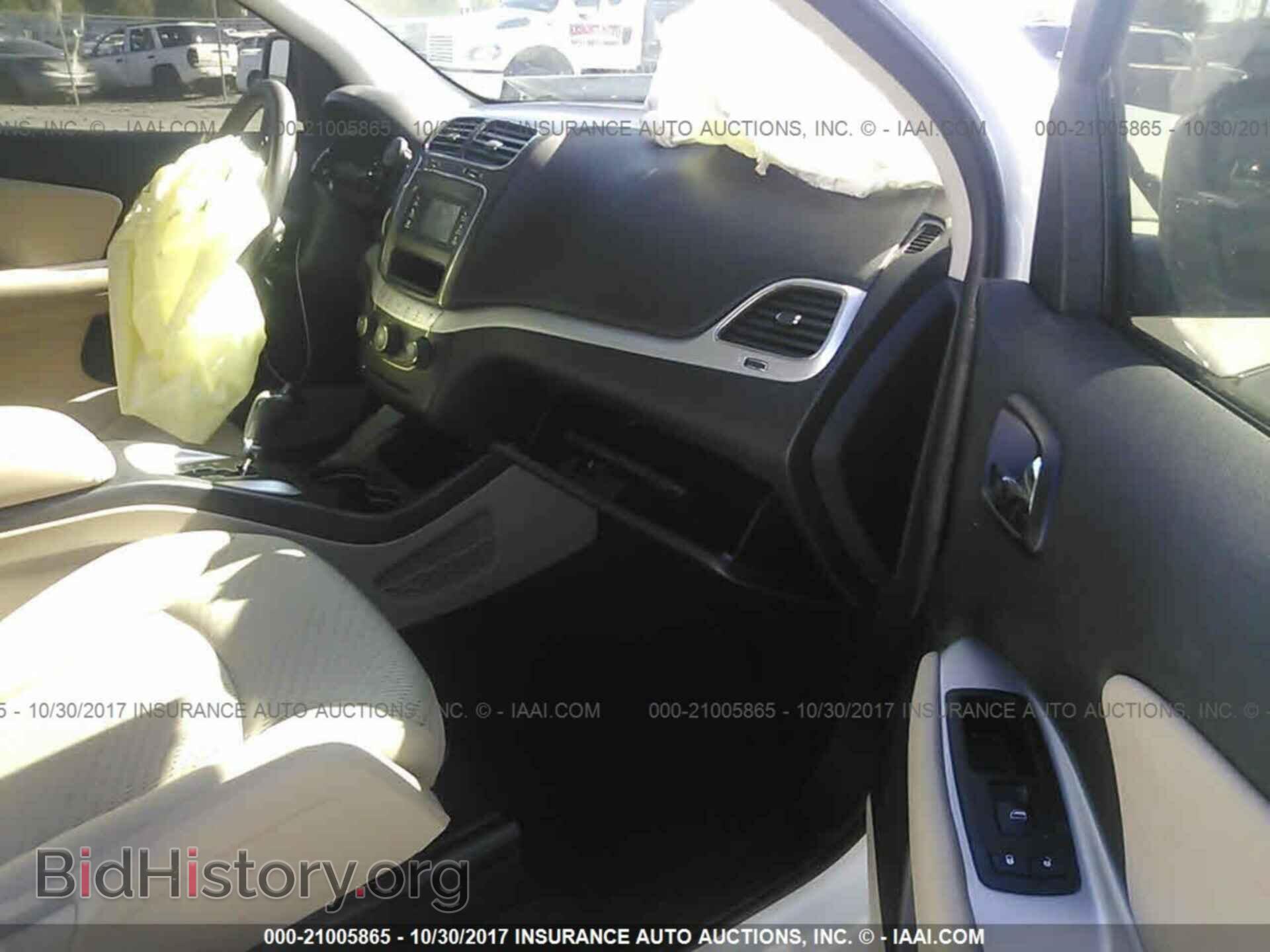 2012 Dodge Journey - VIN: 3C4PDCBG4CT180427 - Фото 5
