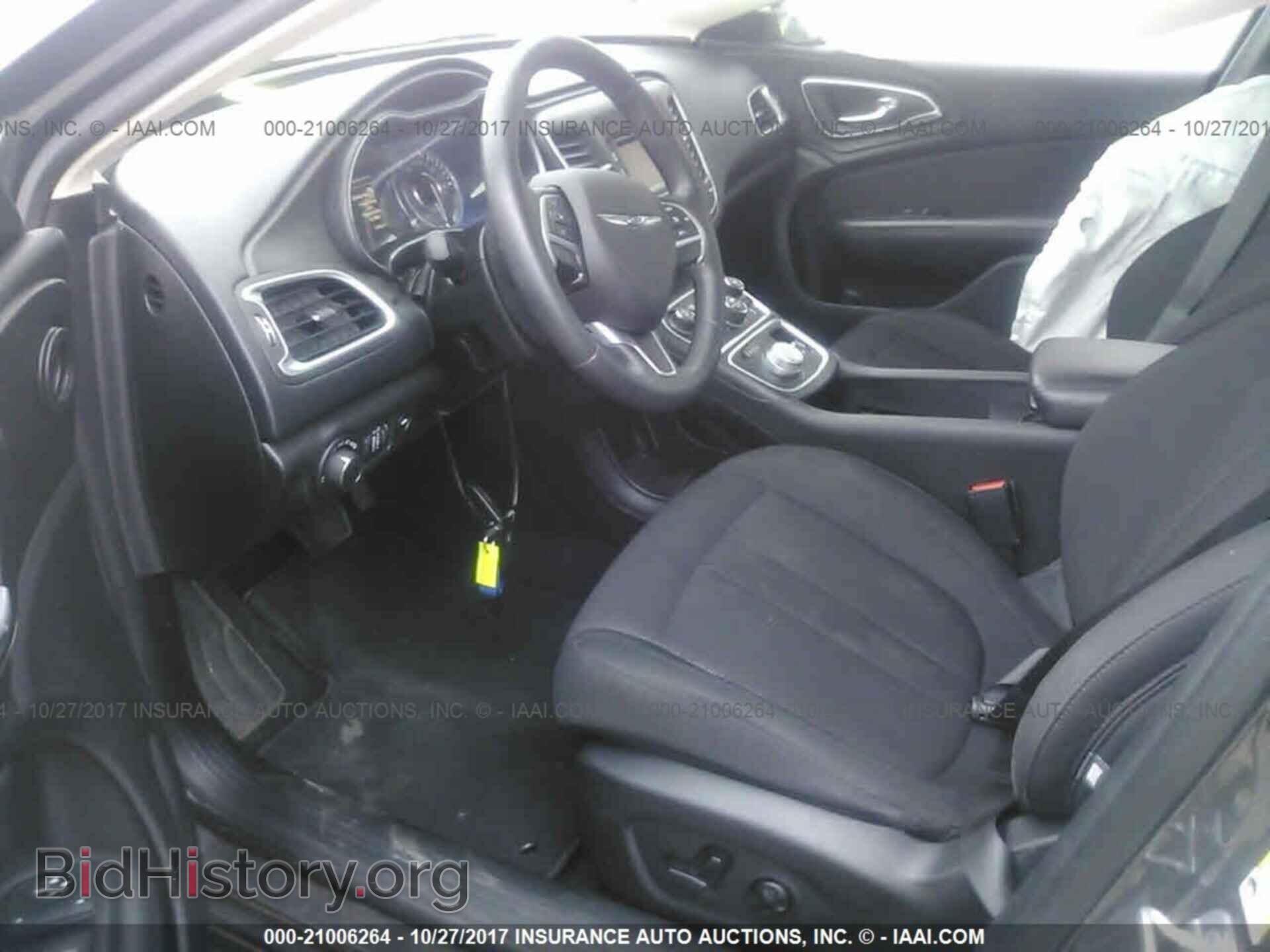 2015 Chrysler 200 - VIN: 1C3CCCAB7FN551984 - Photo 5