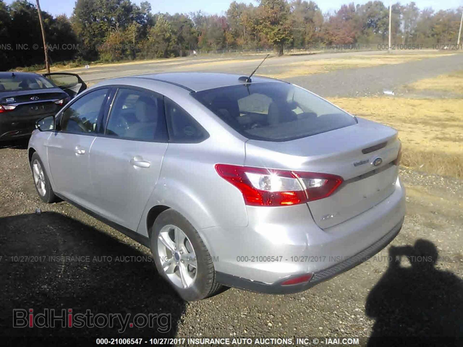 2013 Ford Focus - VIN: 1FADP3F25DL330377 - Фото 3