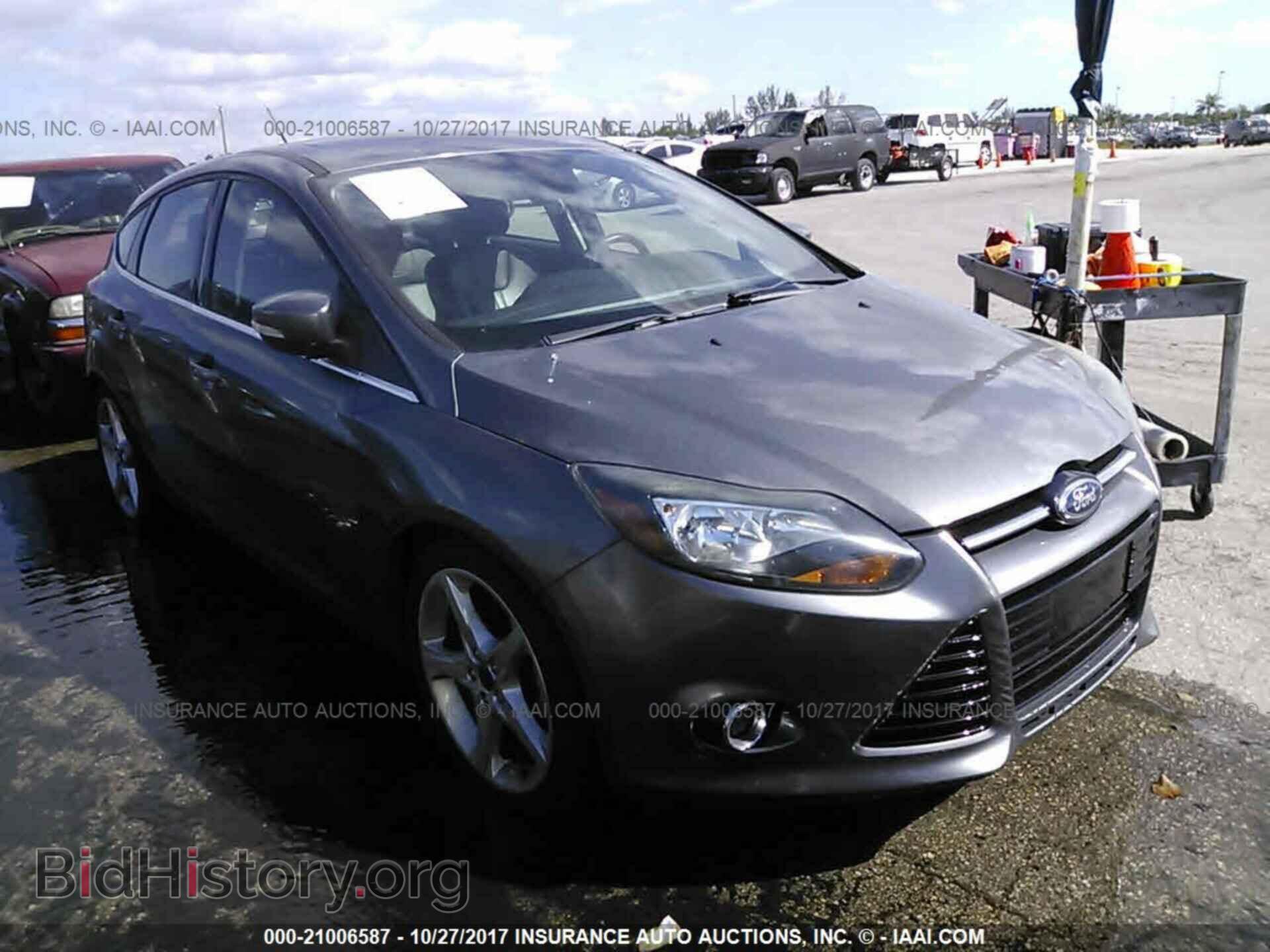 Фотография 1FAHP3N25CL402471 - Ford Focus 2012