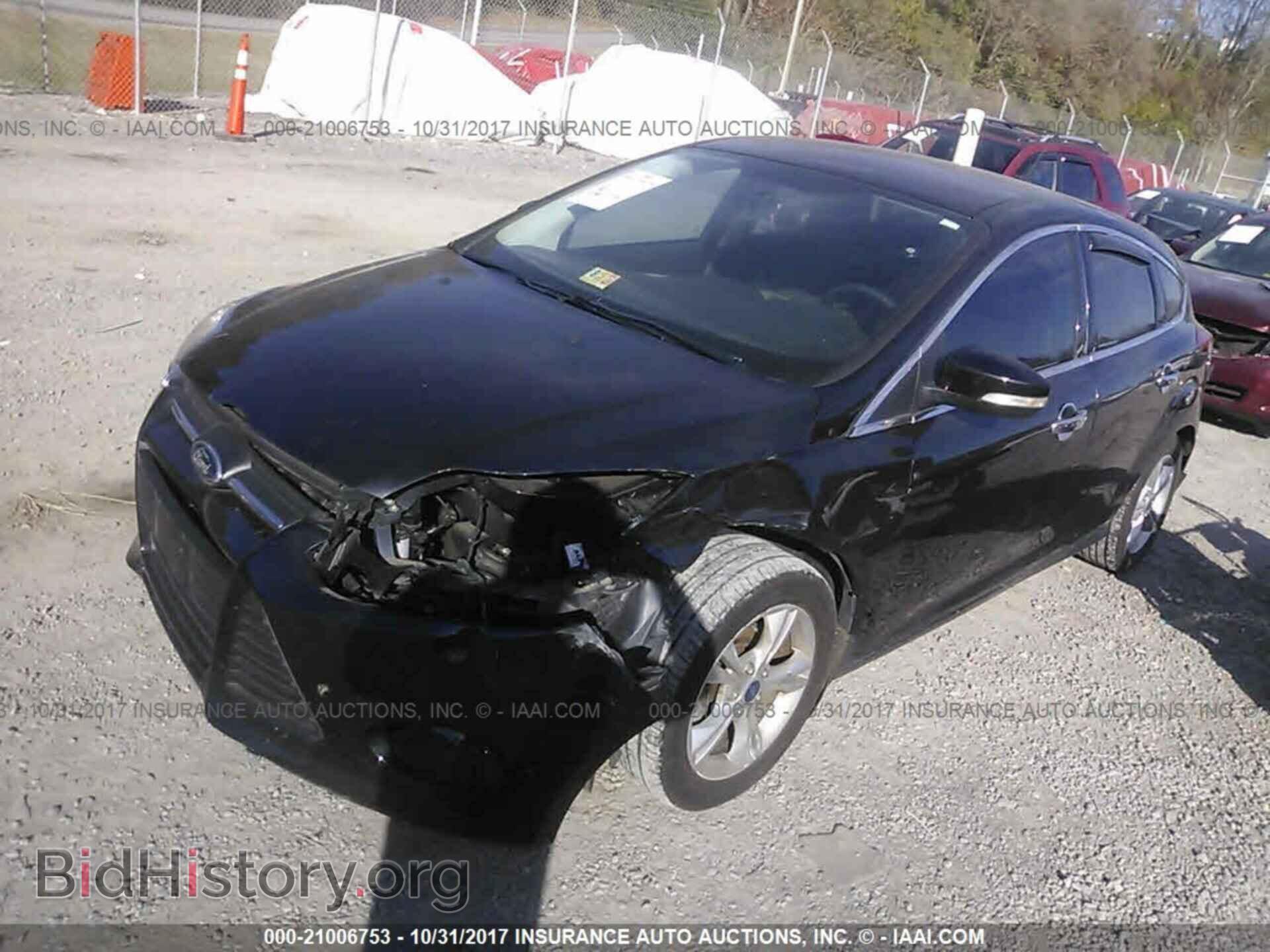 2013 Ford Focus - VIN: 1FADP3K20DL175436 - Photo 2