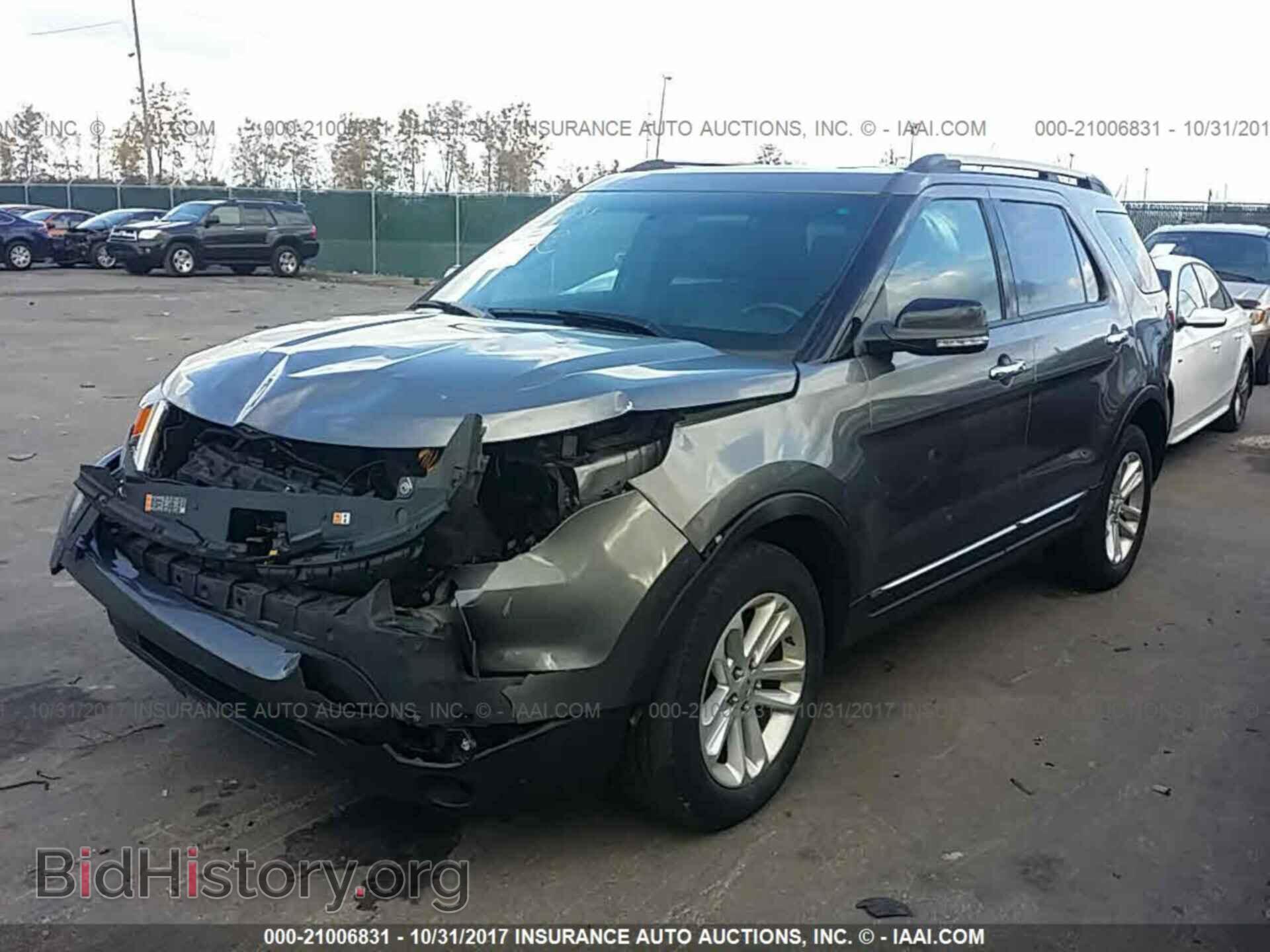 2013 Ford Explorer - VIN: 1FM5K8D82DGB56967 - Photo 2