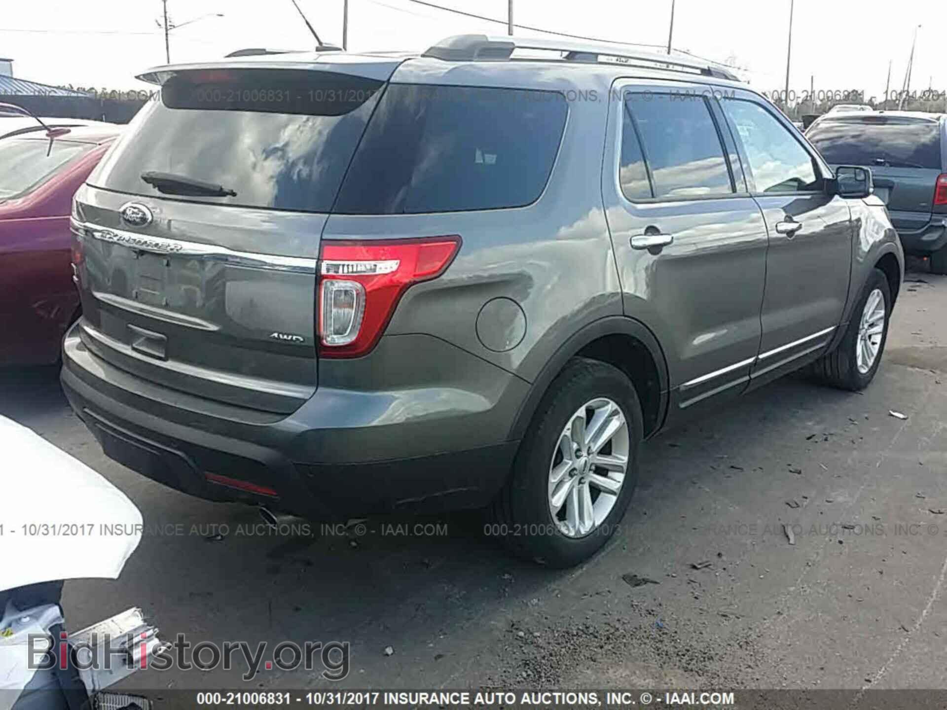 2013 Ford Explorer - VIN: 1FM5K8D82DGB56967 - Photo 4