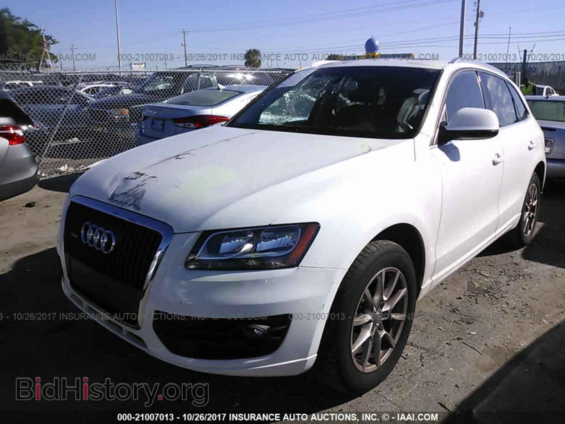 2011 Audi Q5 - VIN: WA1CFAFP6BA089926 - Фото 2