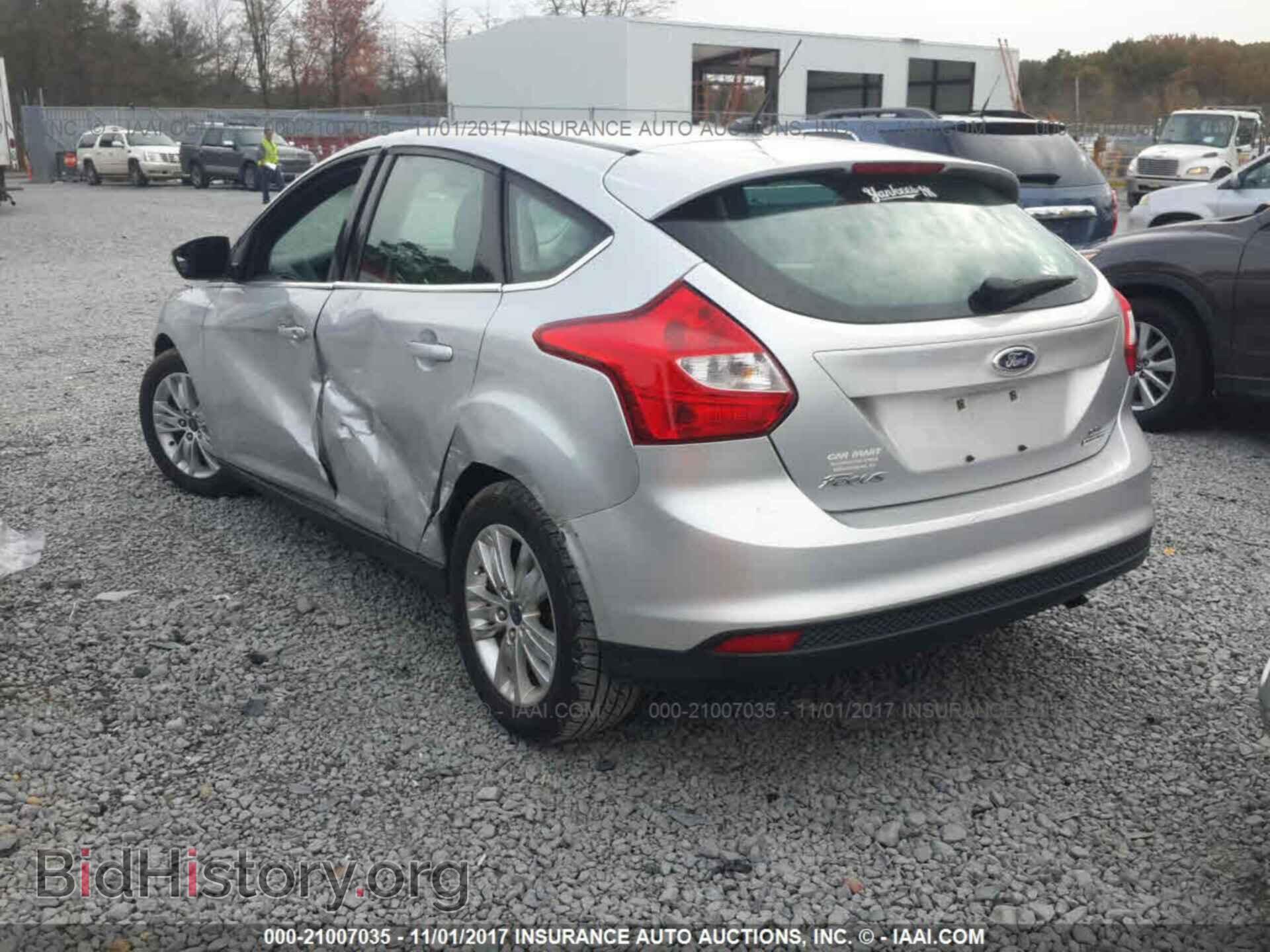 2012 Ford Focus - VIN: 1FAHP3M25CL436783 - Photo 3