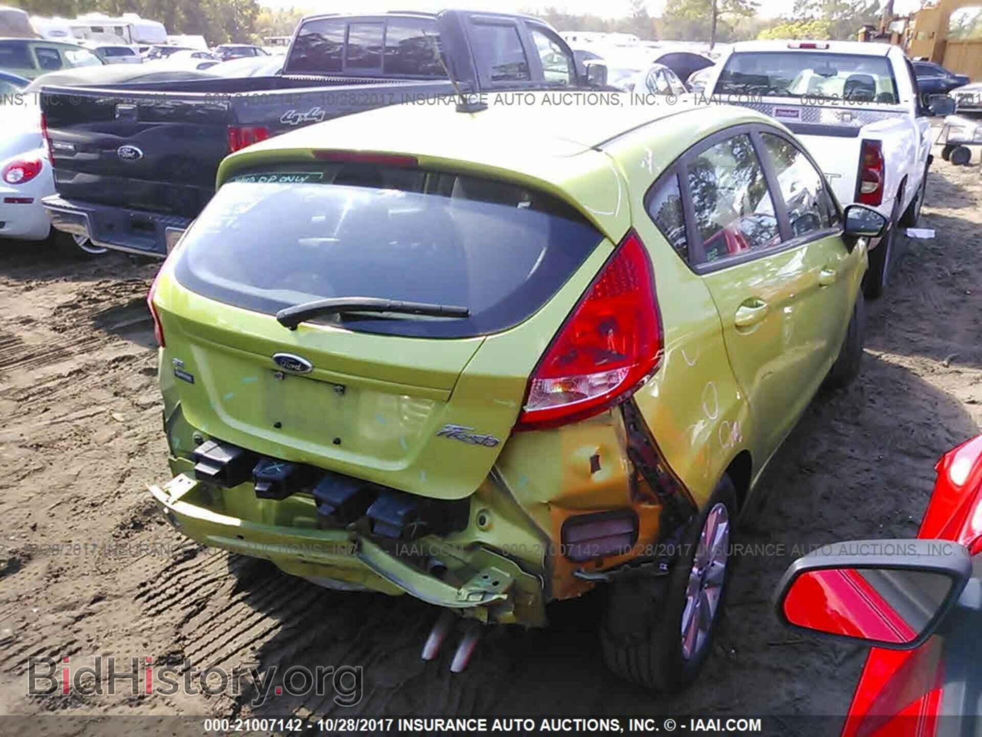 2013 Ford Fiesta - VIN: 3FADP4EJ4DM143872 - Фото 4