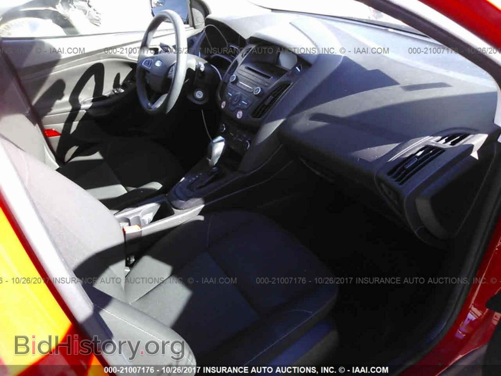 2016 Ford Focus - VIN: 1FADP3K20GL364169 - Фото 5