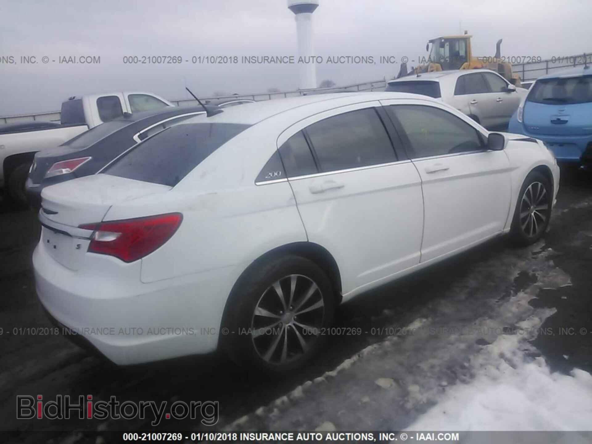 2012 Chrysler 200 - VIN: 1C3CCBHG7CN122433 - Фото 4