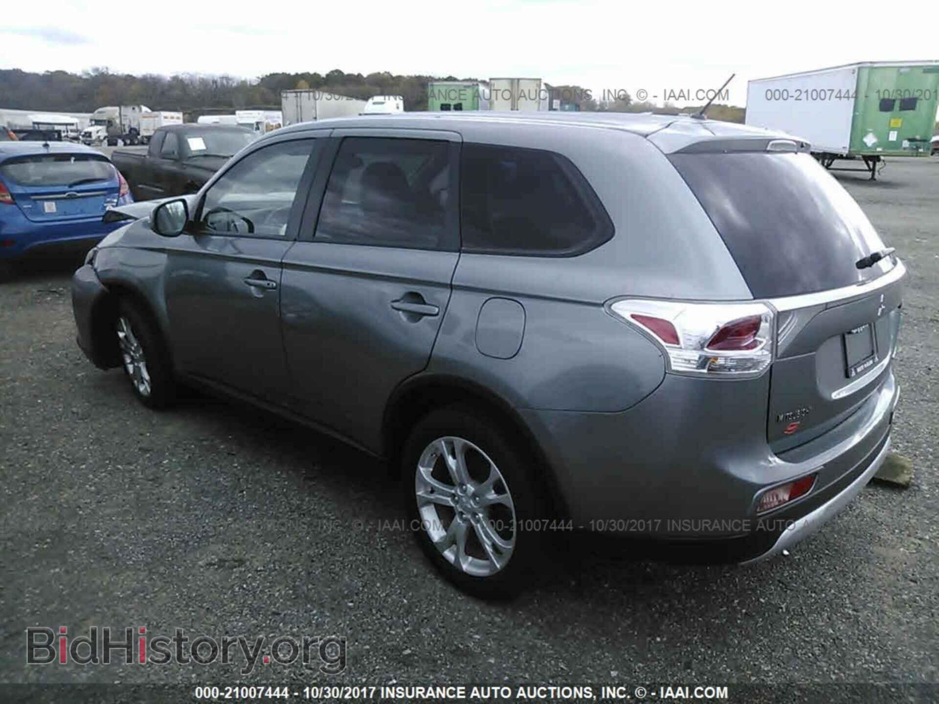 2015 Mitsubishi Outlander - VIN: JA4AD3A36FZ001834 - Фото 3
