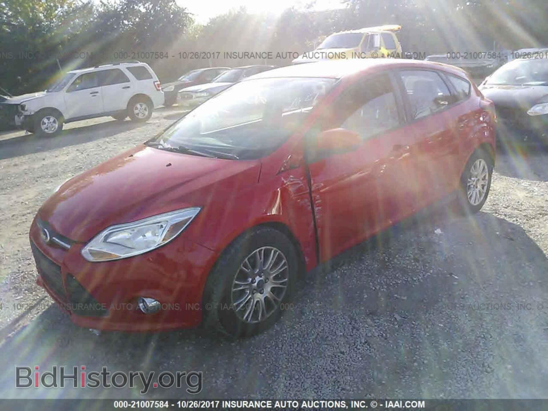 2012 Ford Focus - VIN: 1FAHP3K2XCL132626 - Photo 2