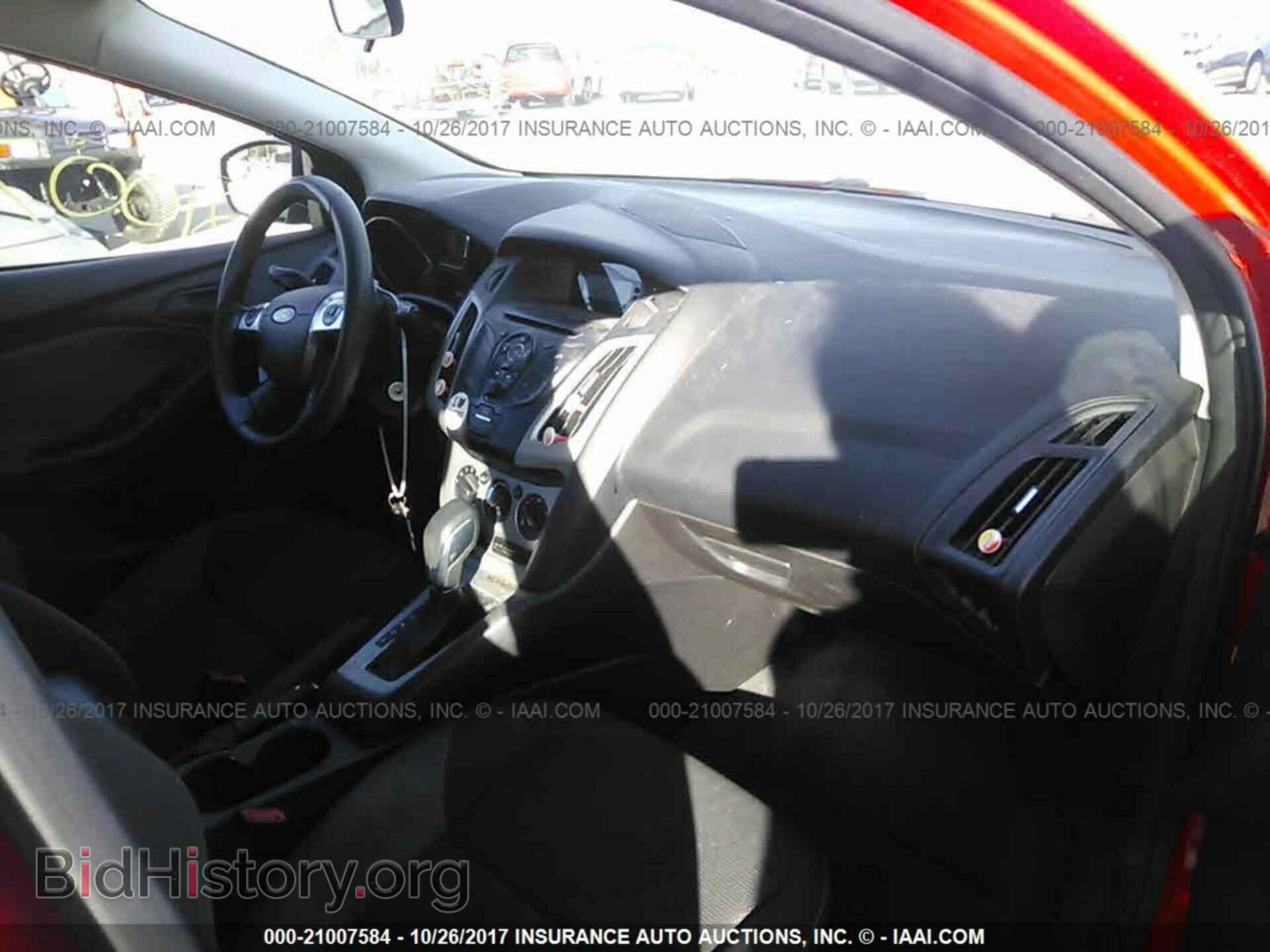 2012 Ford Focus - VIN: 1FAHP3K2XCL132626 - Photo 5