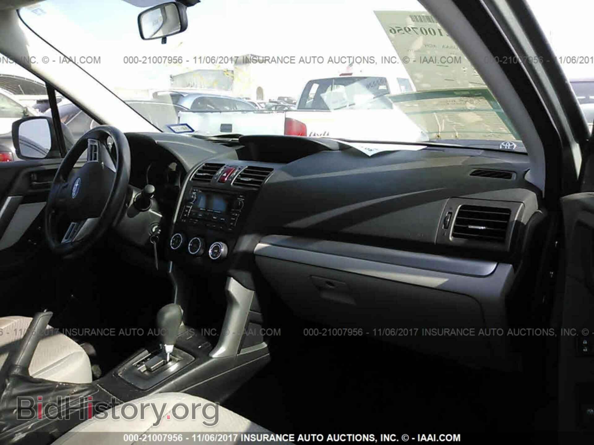 2014 Subaru Forester - VIN: JF2SJAAC0EH425491 - Фото 5