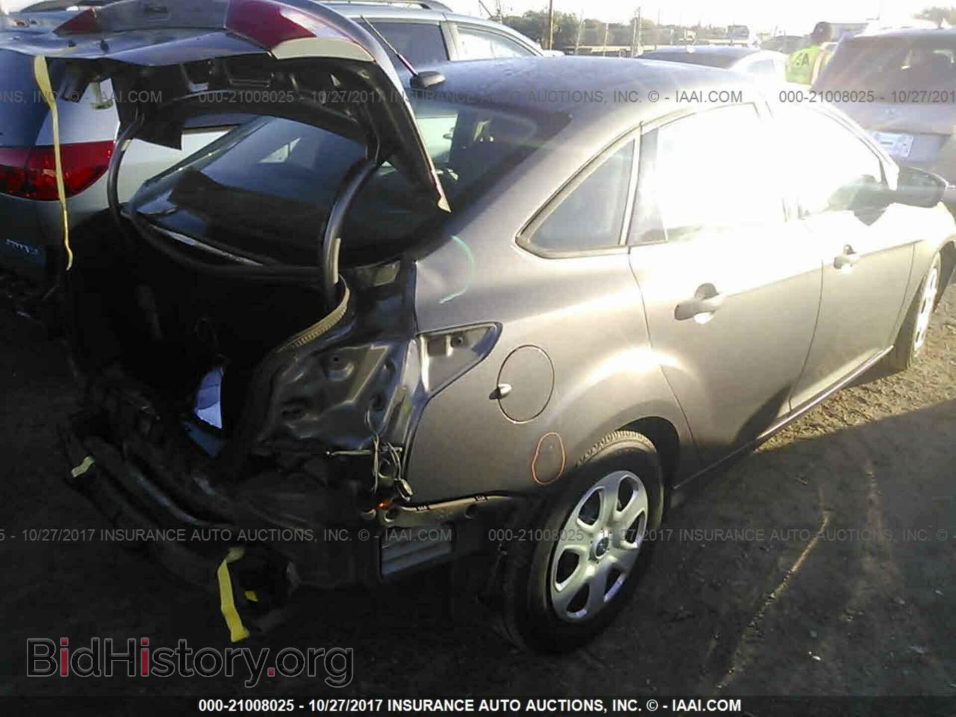 2012 Ford Focus - VIN: 1FAHP3E26CL247929 - Фото 4