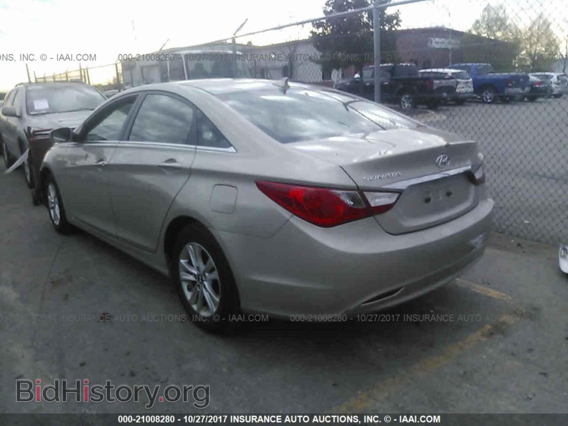 2012 Hyundai Sonata - VIN: 5NPEB4AC6CH326411 - Photo 3