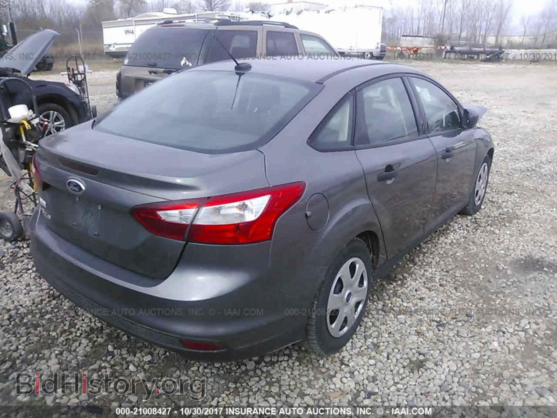 2012 Ford Focus - VIN: 1FAHP3E22CL342116 - Photo 4