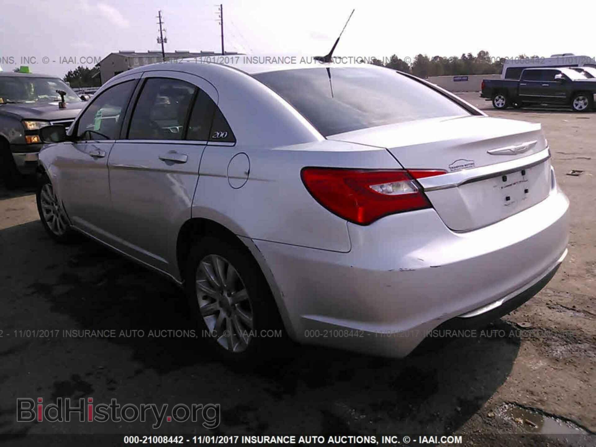 2011 Chrysler 200 - VIN: 1C3BC1FB0BN537900 - Photo 3