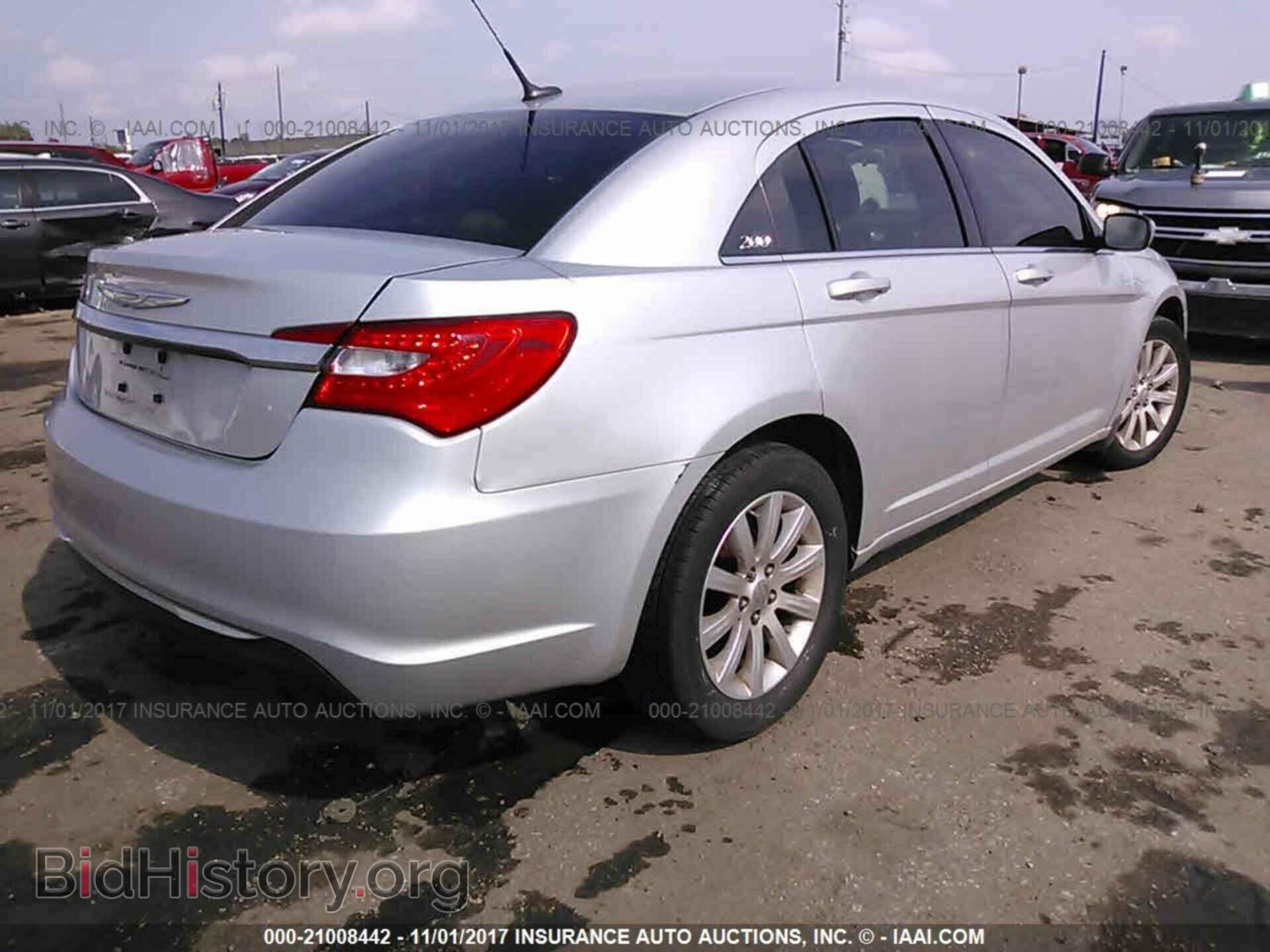 2011 Chrysler 200 - VIN: 1C3BC1FB0BN537900 - Photo 4
