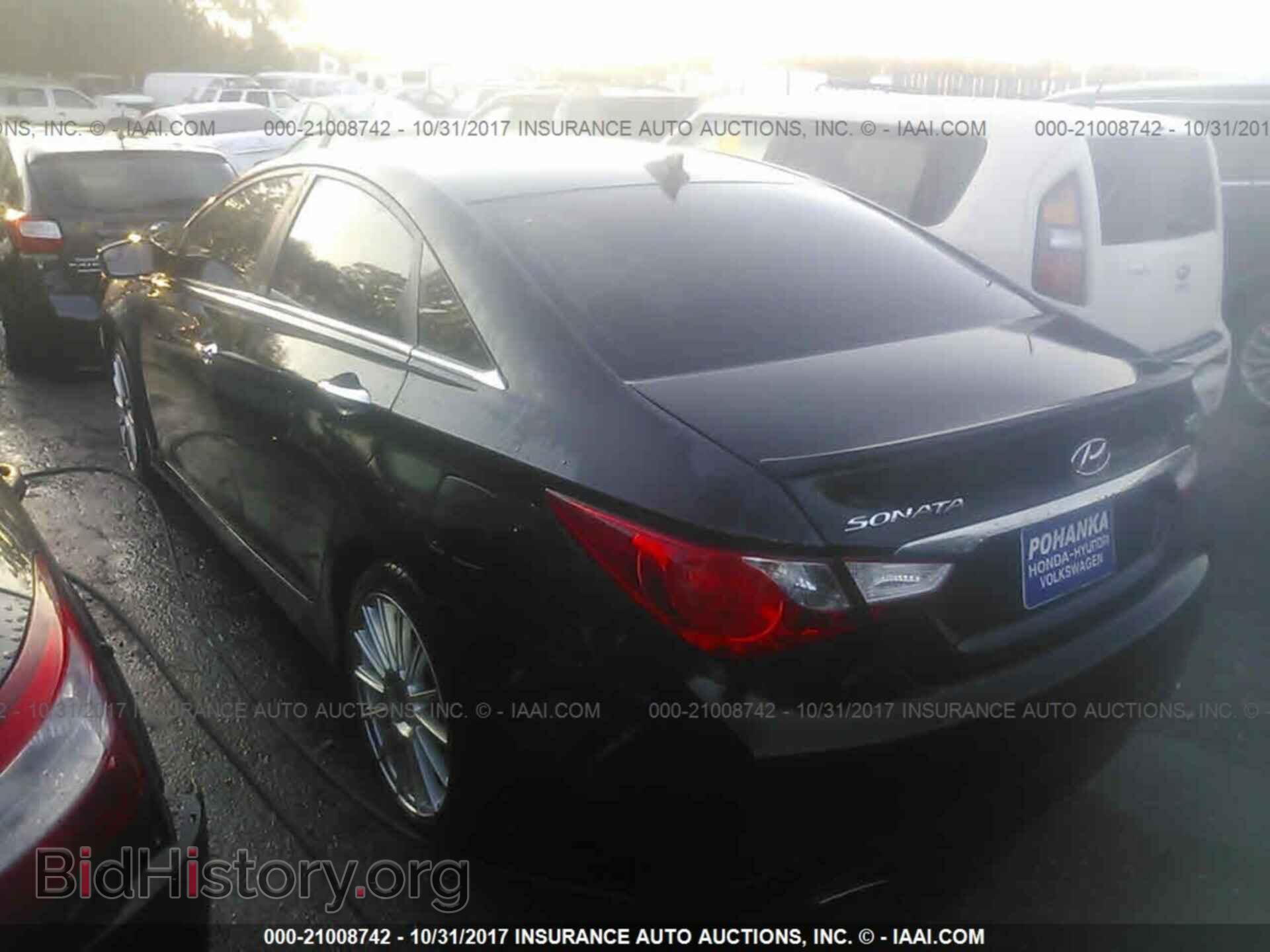 2014 Hyundai SONATA (VIN 5NPEC4ABXEH882339) — фото 3 из 10