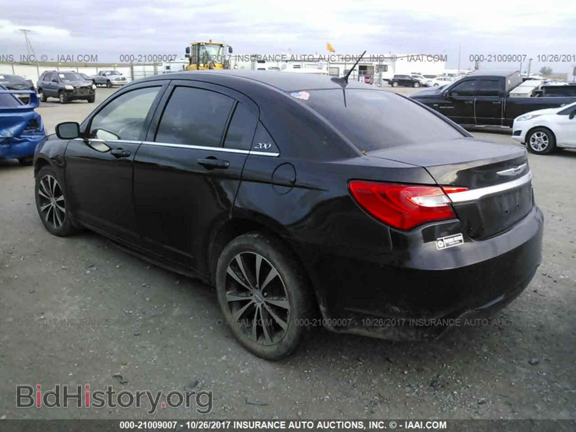 2013 Chrysler 200 - VIN: 1C3CCBBB4DN597228 - Photo 3