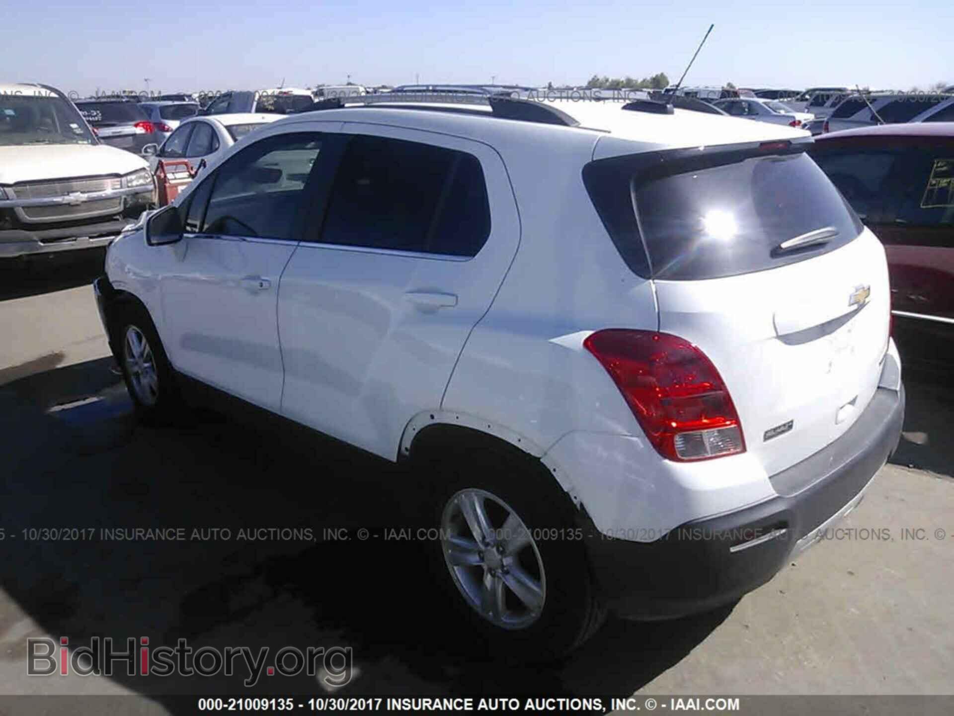 2016 Chevrolet Trax - VIN: 3GNCJLSB0GL277648 - Фото 3