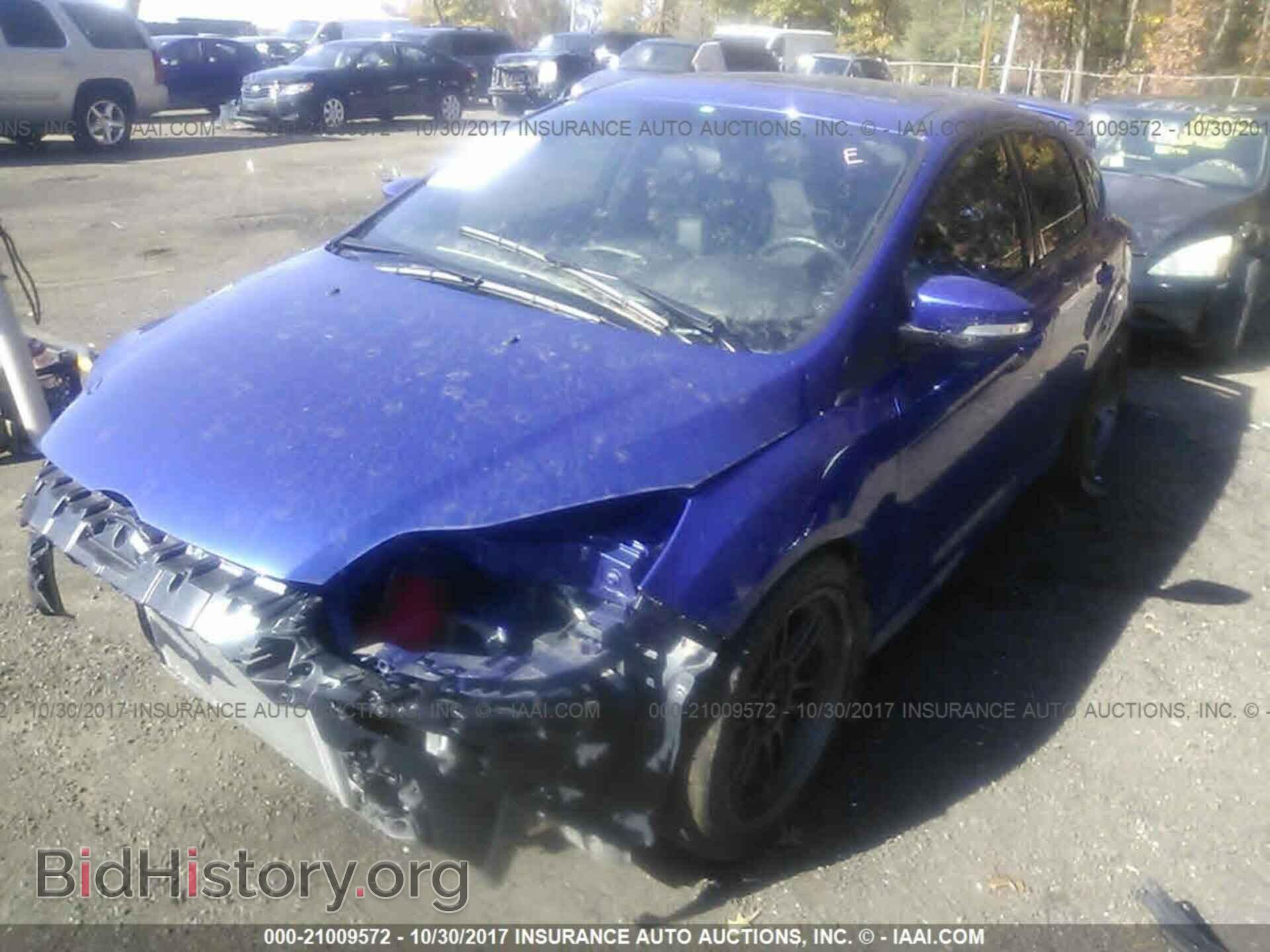 2014 Ford Focus - VIN: 1FADP3L90EL410687 - Photo 2