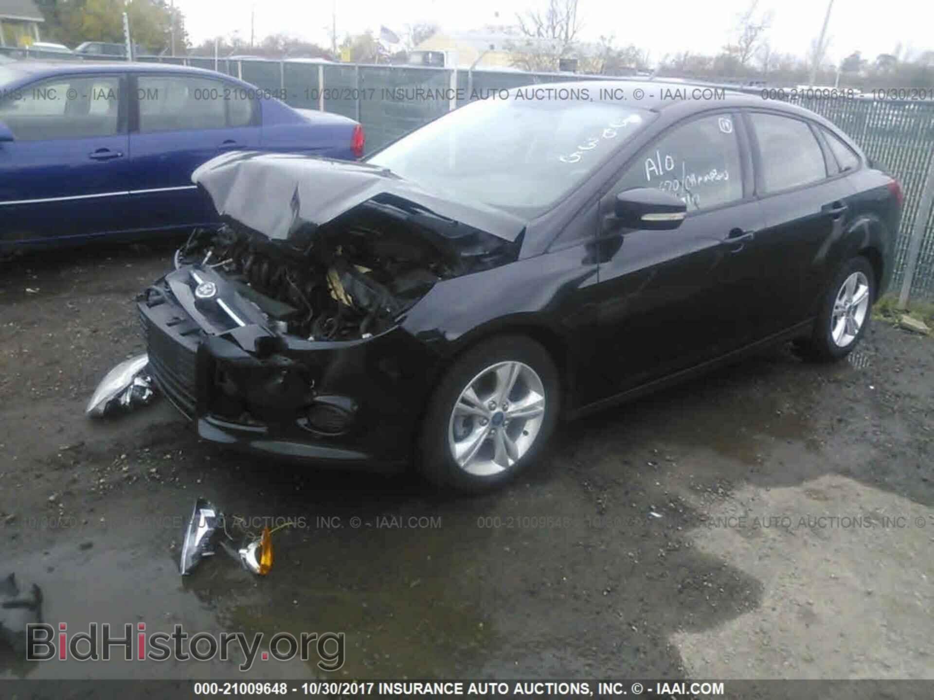 2013 Ford Focus - VIN: 1FADP3F22DL219169 - Фото 2