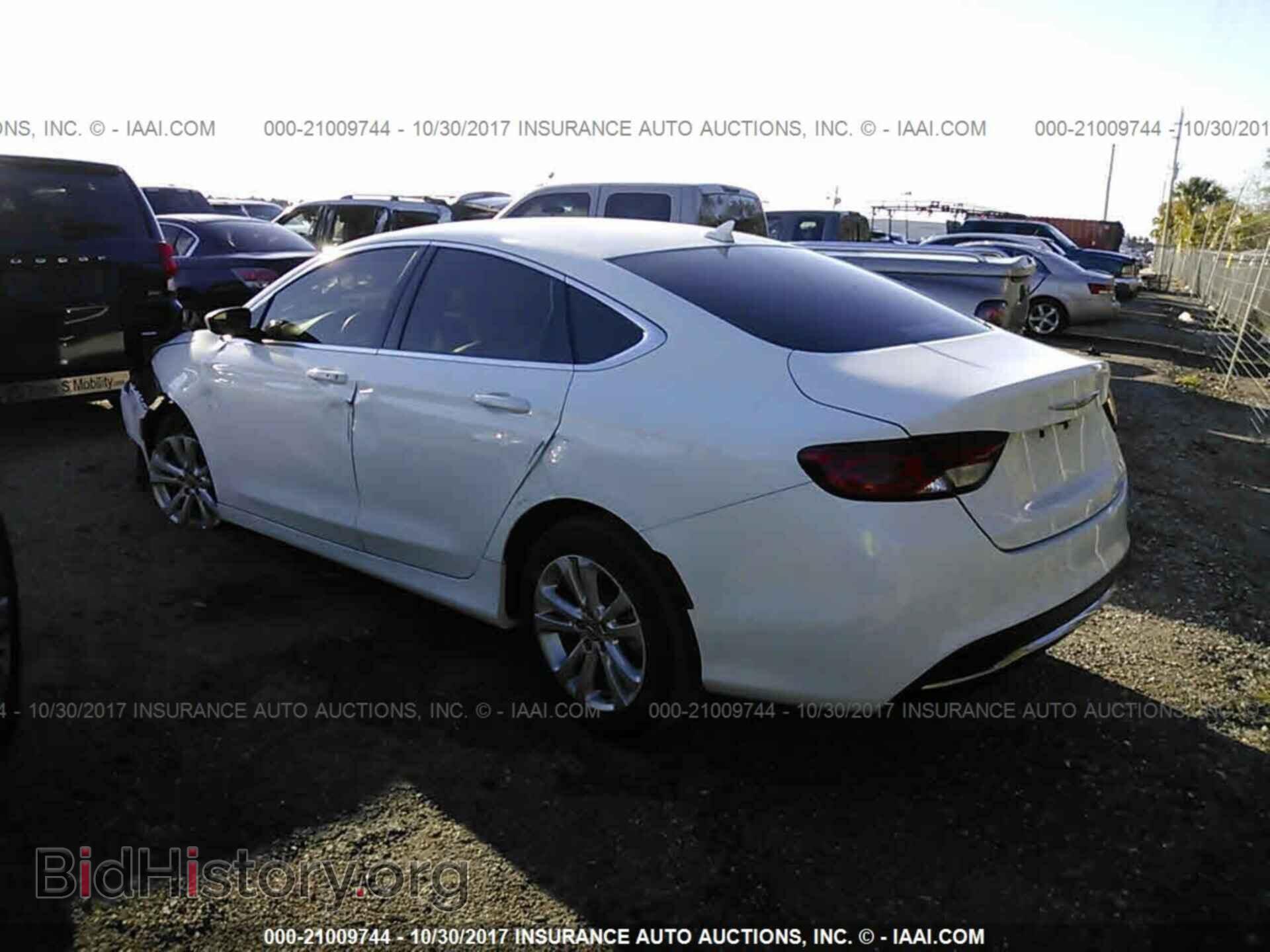 2017 Chrysler 200 - VIN: 1C3CCCAB9HN509383 - Фото 3