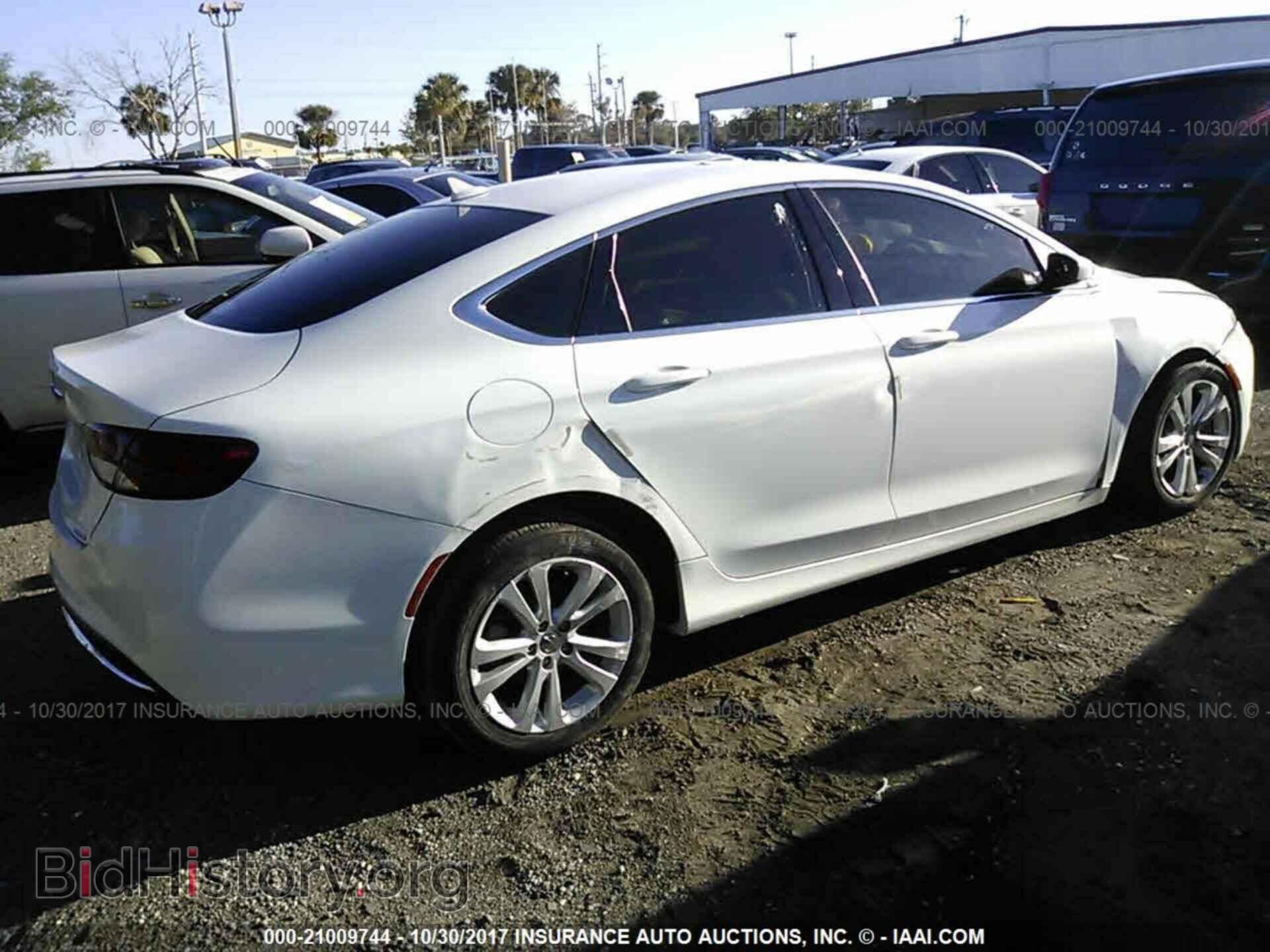 2017 Chrysler 200 - VIN: 1C3CCCAB9HN509383 - Фото 4