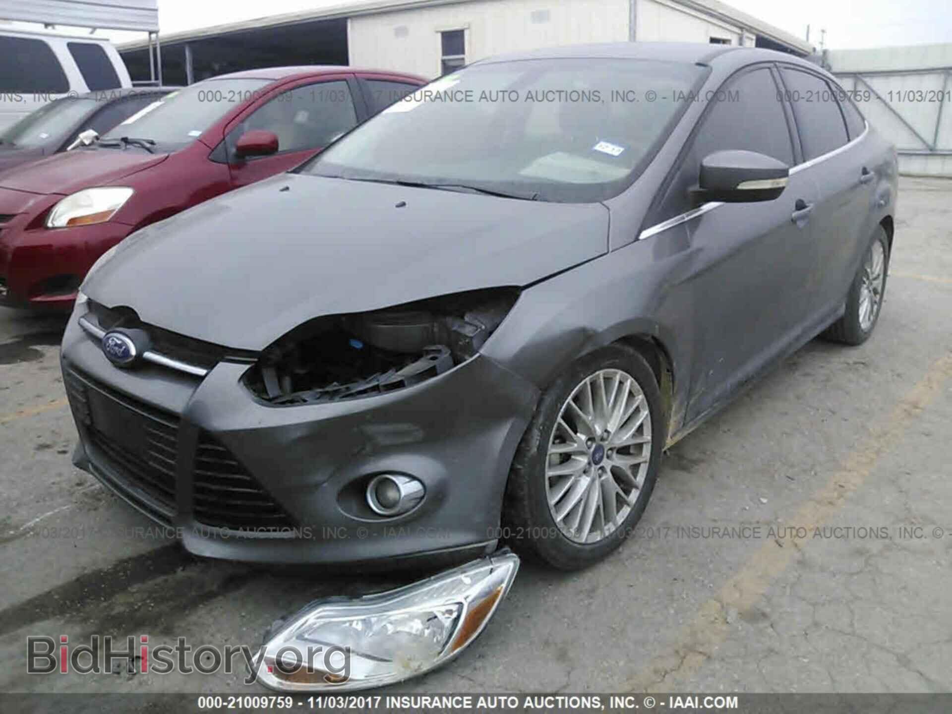2012 Ford Focus - VIN: 1FAHP3H26CL174282 - Photo 2