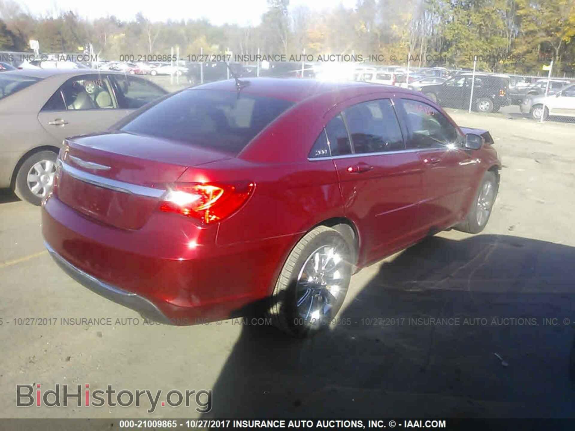 2011 Chrysler 200 - VIN: 1C3BC1FG1BN552823 - Фото 4