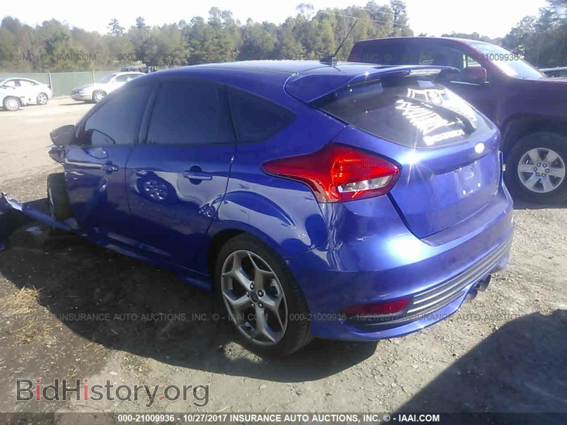 2015 Ford Focus - VIN: 1FADP3L90FL357961 - Photo 3