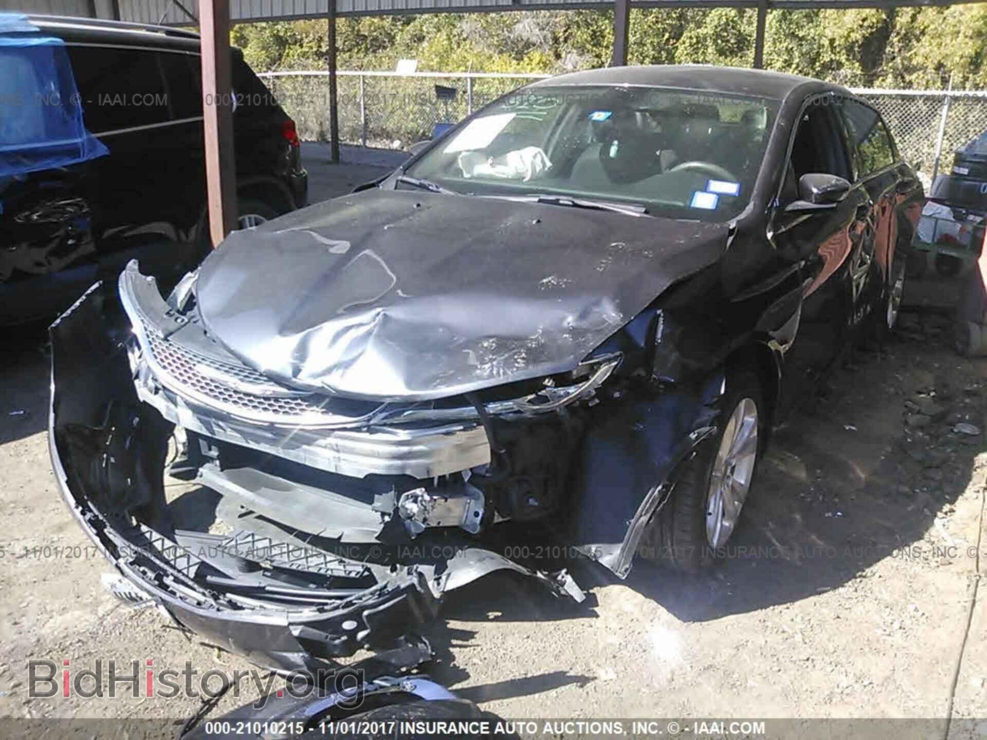 2015 Chrysler 200 - VIN: 1C3CCCAB8FN599090 - Photo 2