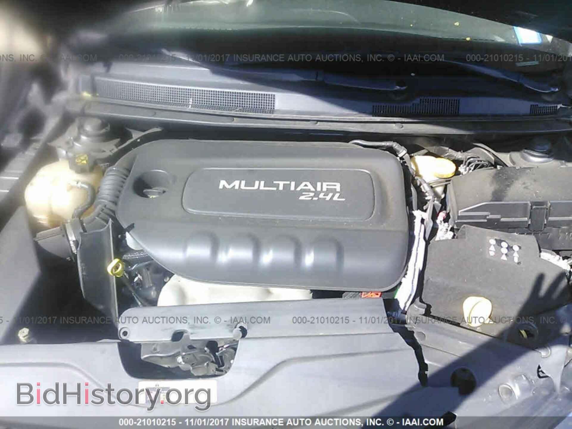 2015 Chrysler 200 - VIN: 1C3CCCAB8FN599090 - Photo 10
