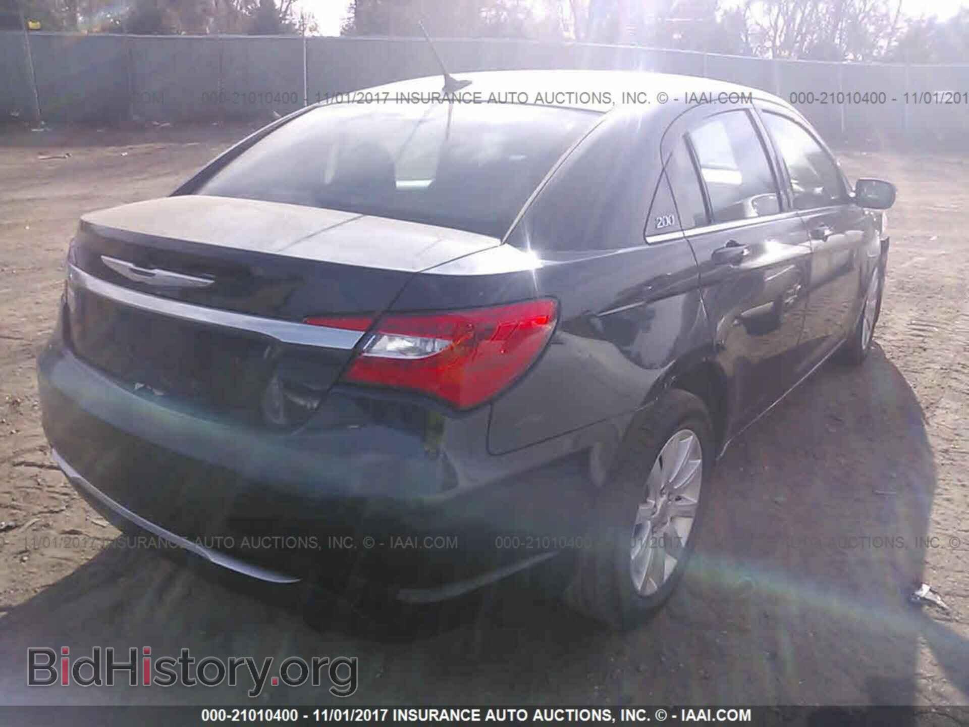 2013 Chrysler 200 - VIN: 1C3CCBBB9DN695381 - Photo 4