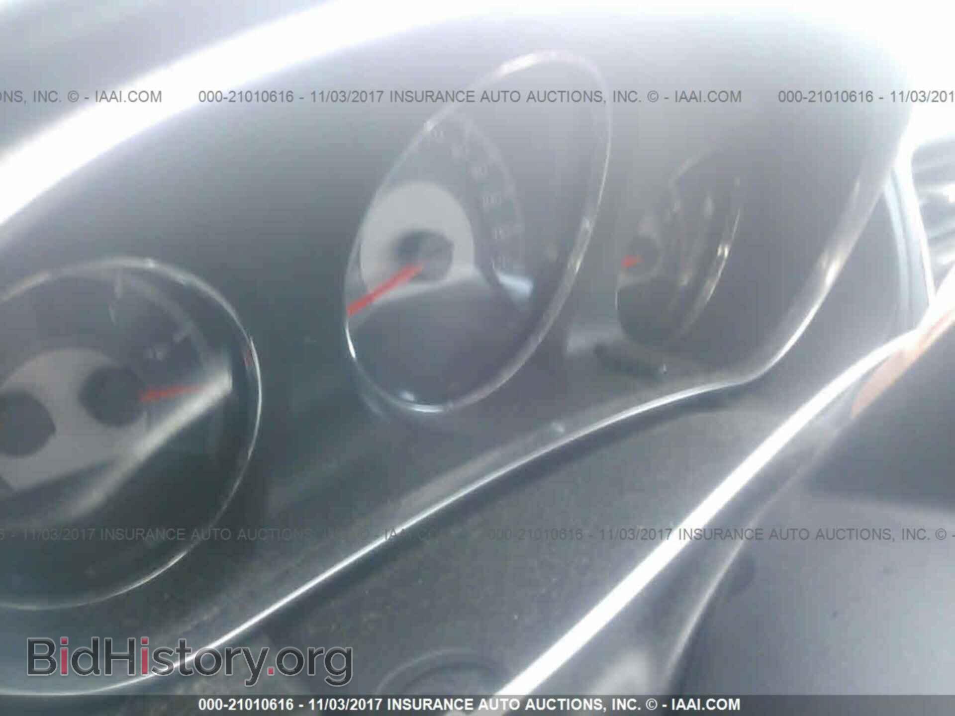2013 Chrysler 200 - VIN: 1C3CCBBG0DN528077 - Фото 7