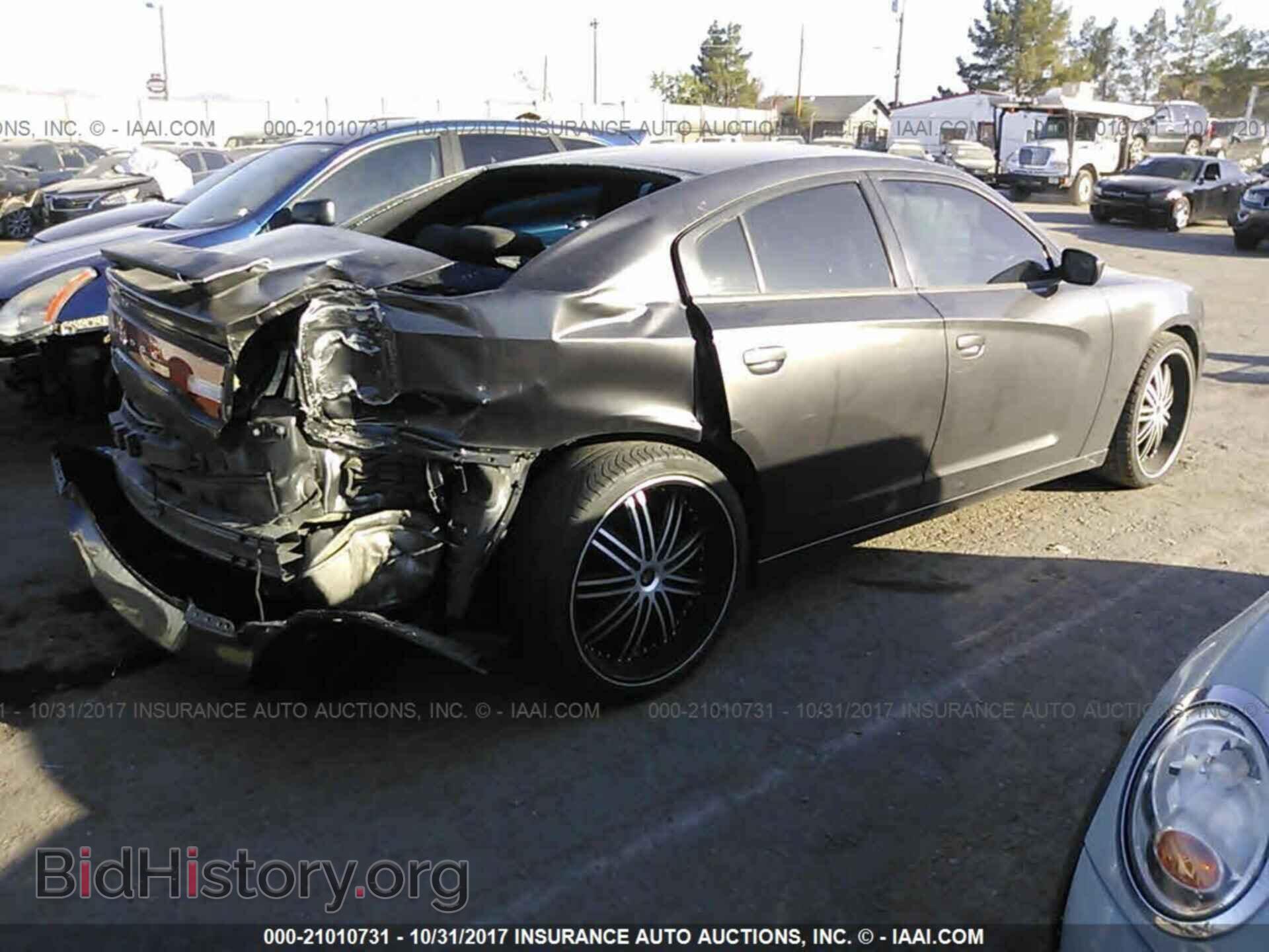 2014 Dodge Charger - VIN: 2C3CDXBG4EH129984 - Фото 4