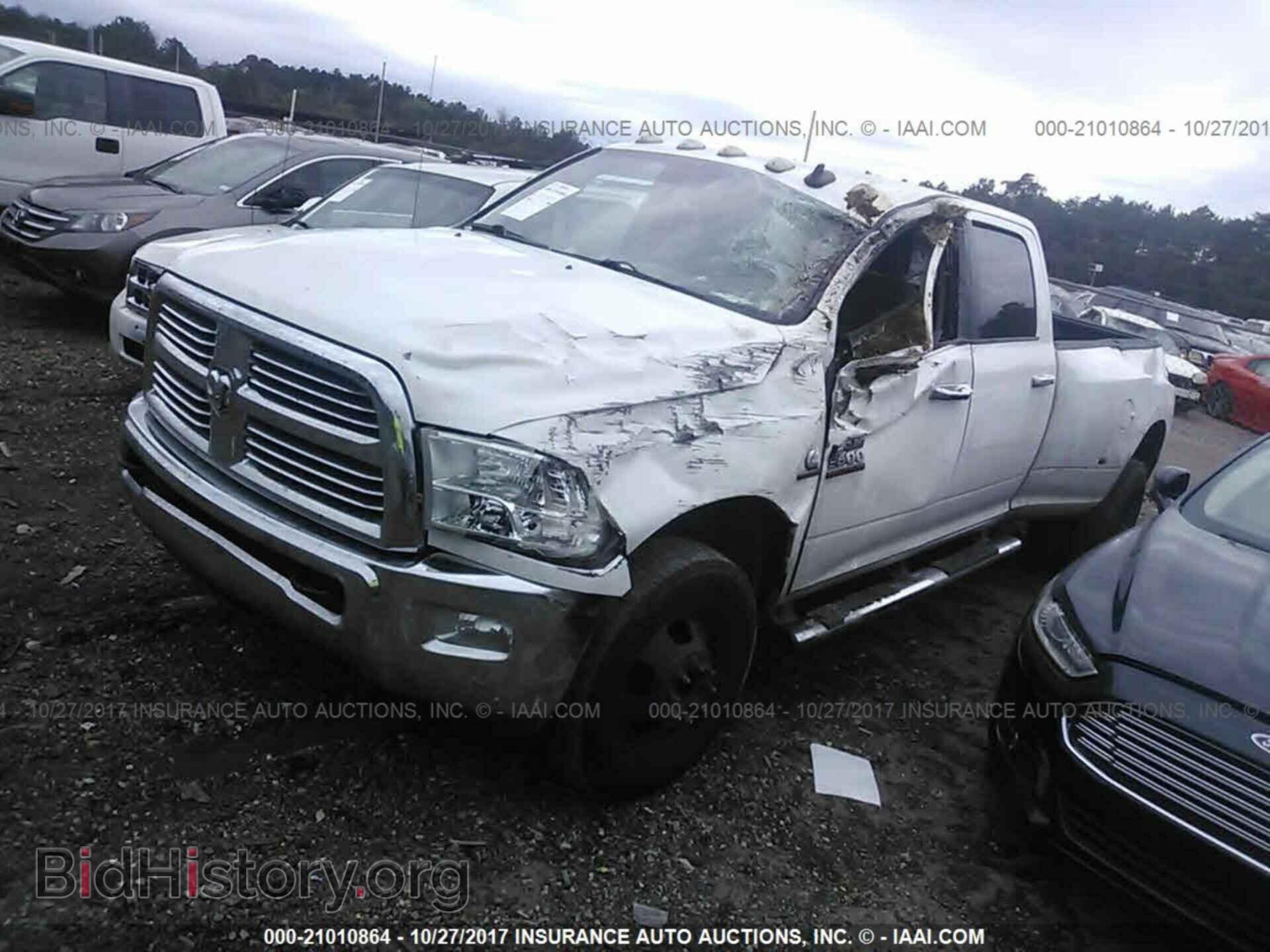 2014 Ram 3500 - VIN: 3C63RRHL7EG161588 - Фото 2
