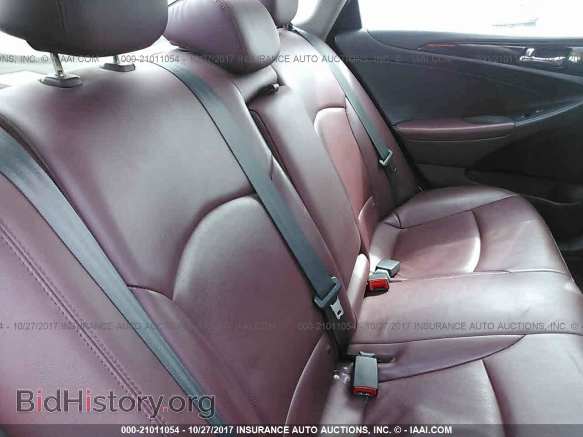 2012 Hyundai Sonata - VIN: 5NPEC4AC4CH472335 - Photo 8
