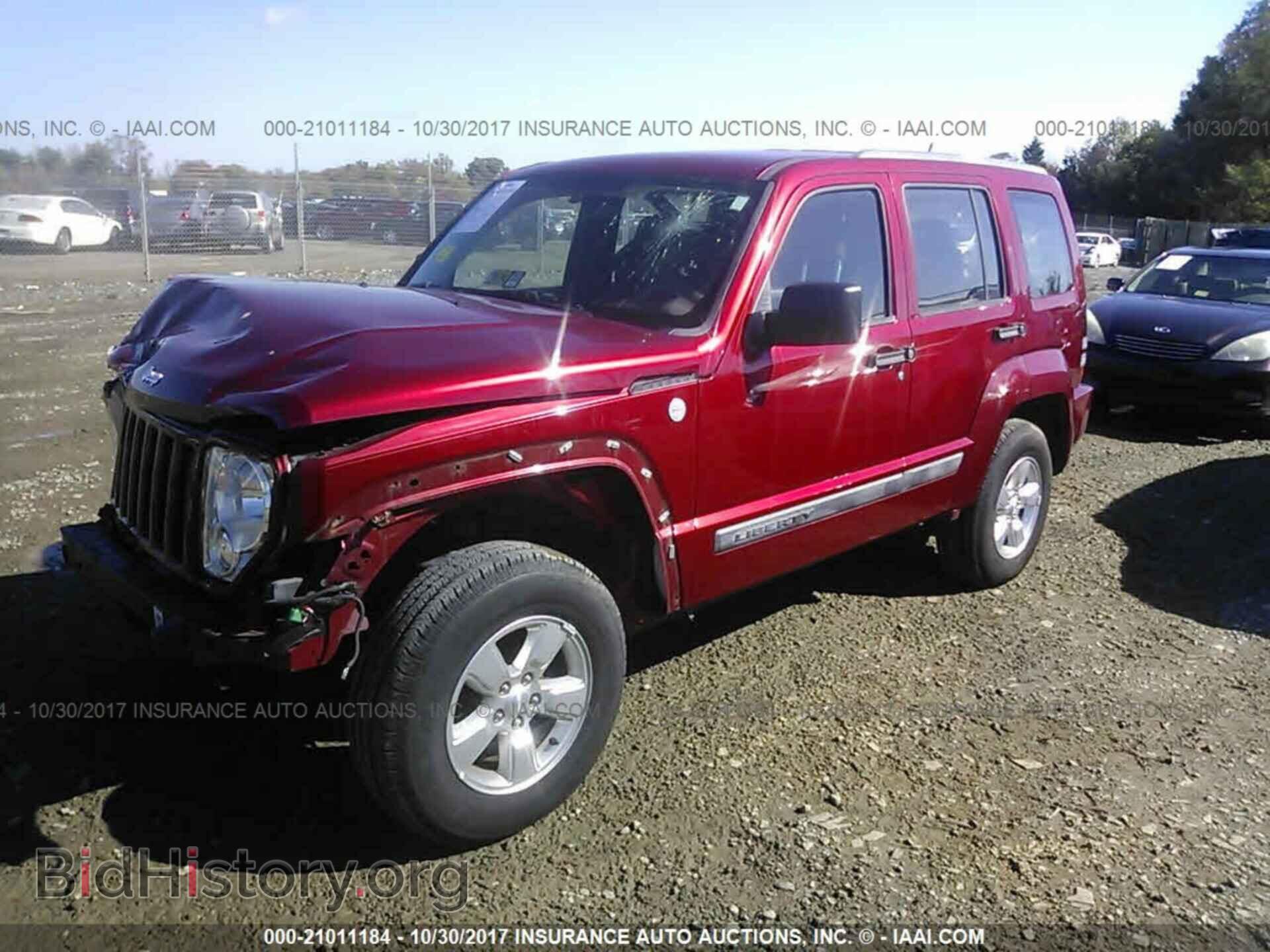 2011 Jeep Liberty - VIN: 1J4PN2GK6BW502914 - Фото 2