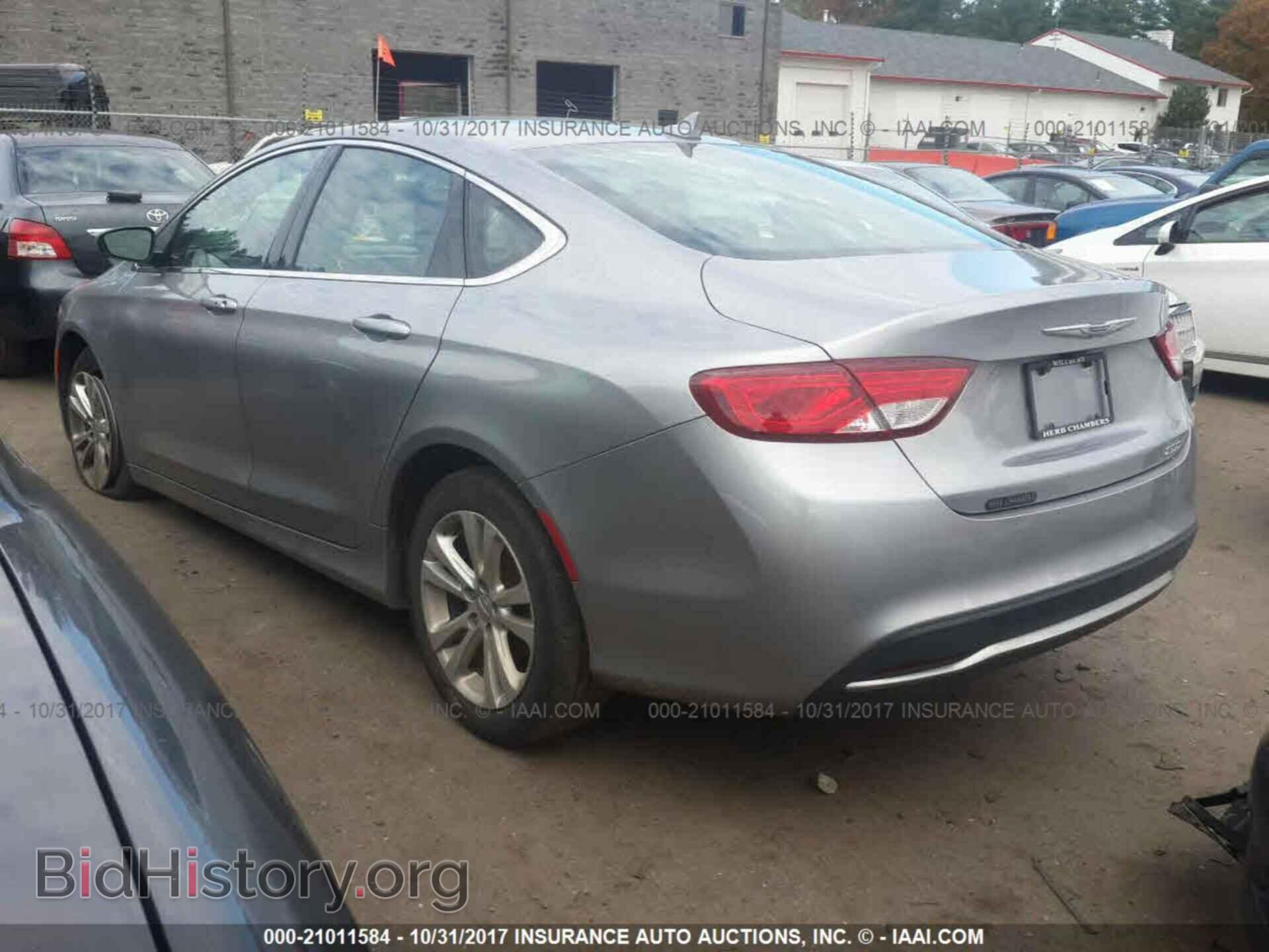 2016 Chrysler 200 - VIN: 1C3CCCAB0GN122574 - Photo 3