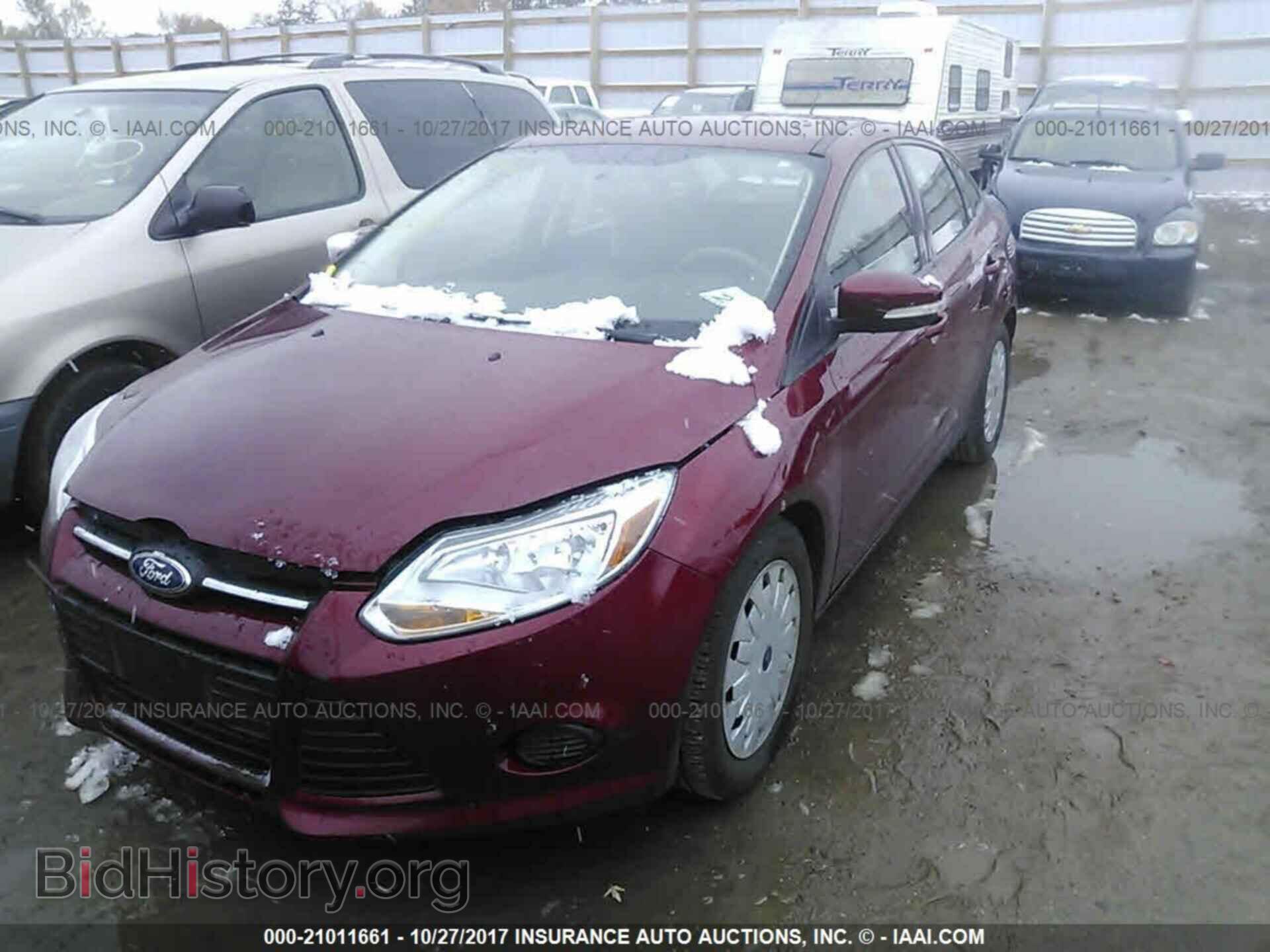 2013 Ford Focus - VIN: 1FADP3F24DL184277 - Photo 2