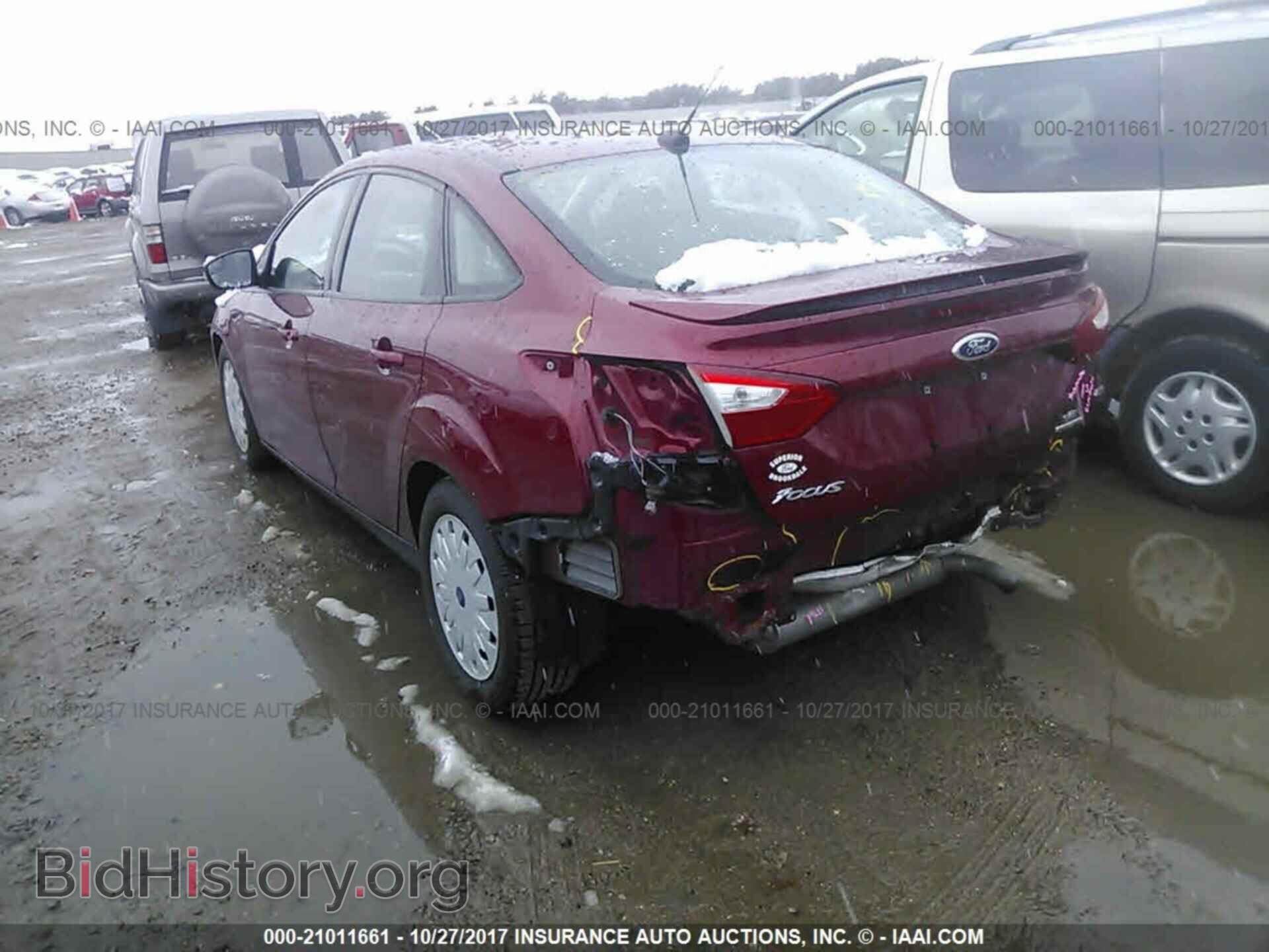 2013 Ford Focus - VIN: 1FADP3F24DL184277 - Photo 3