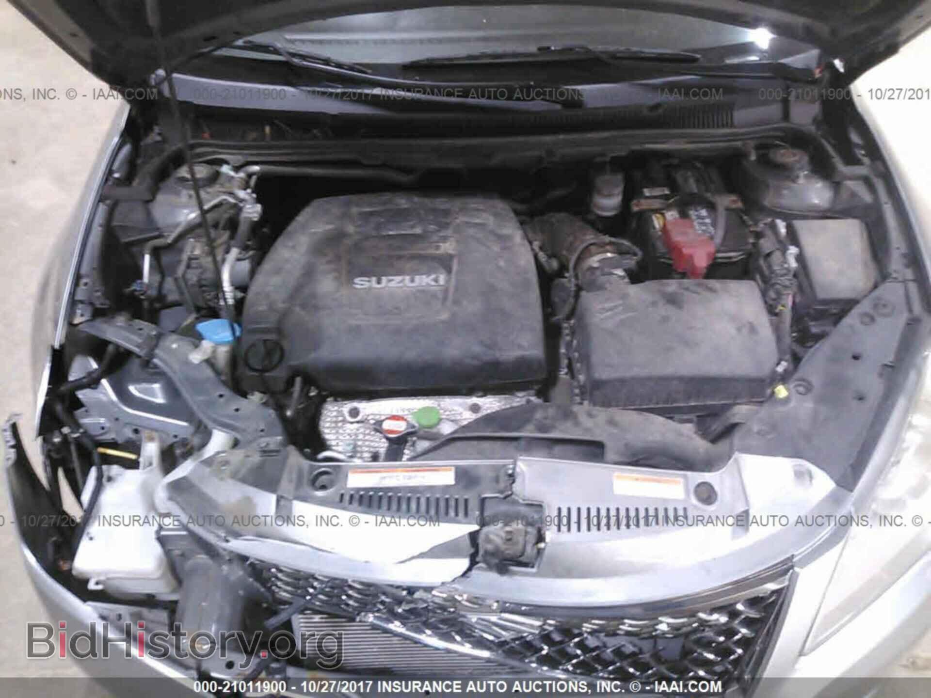 2011 Suzuki Kizashi - VIN: JS2RF9A36B6110348 - Photo 10