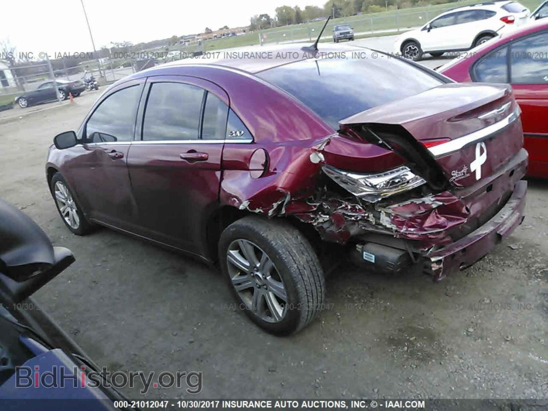 2013 Chrysler 200 - VIN: 1C3CCBAB5DN669748 - Photo 3